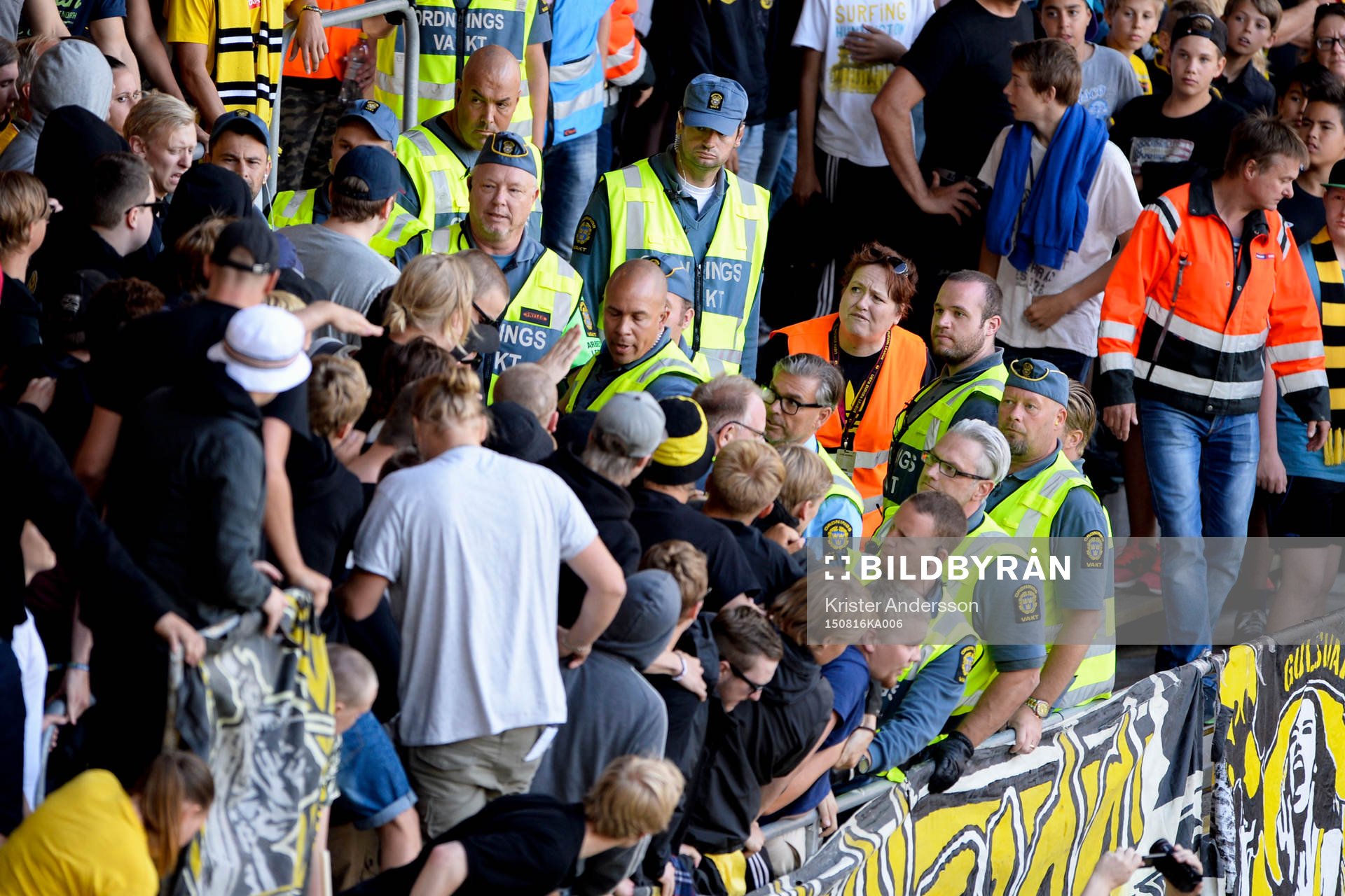 Elfsborgs supportrar i bråk