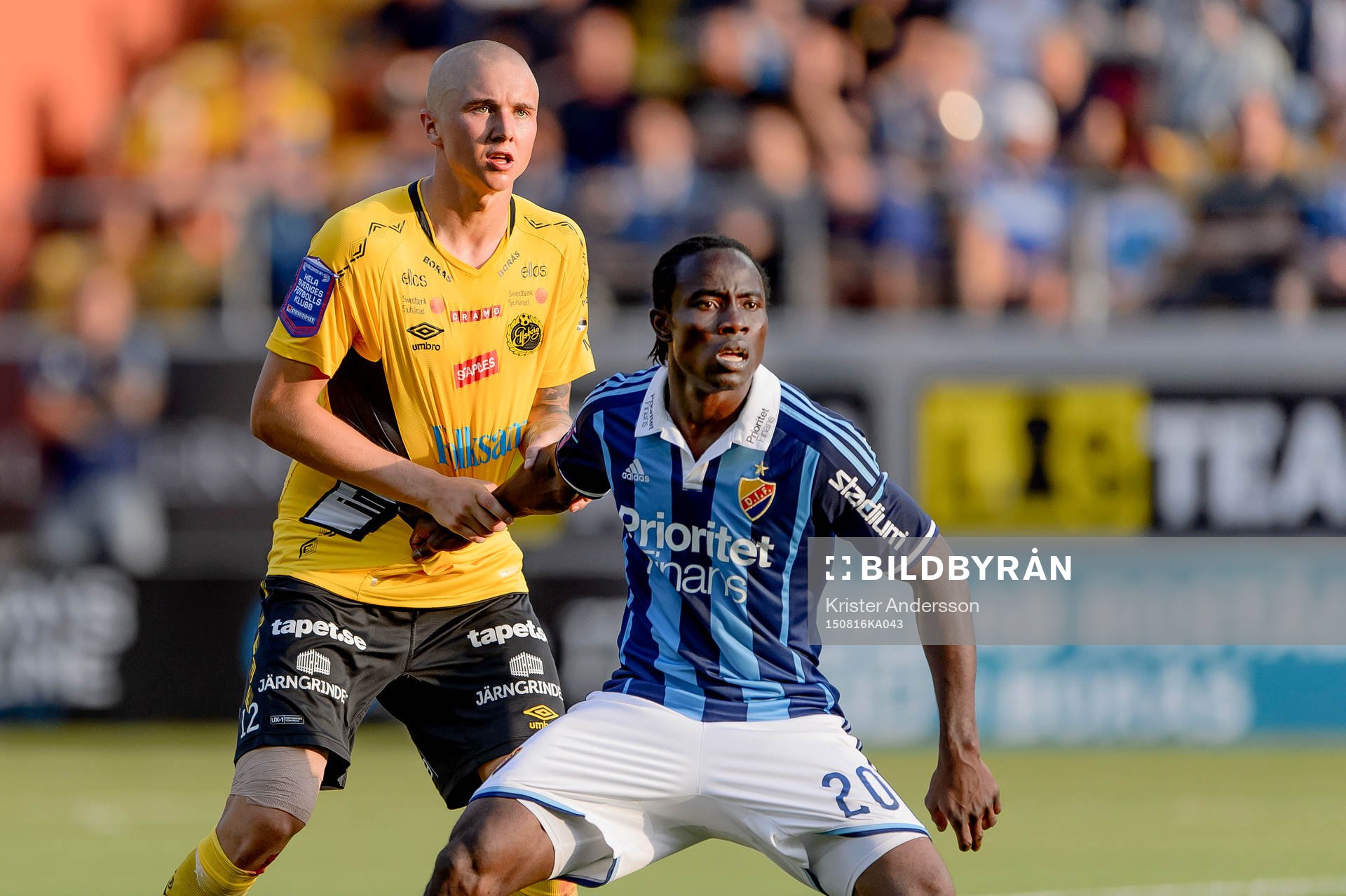 Elfsborgs Sebastian Holmén och Djurgårdens Sam Johnson