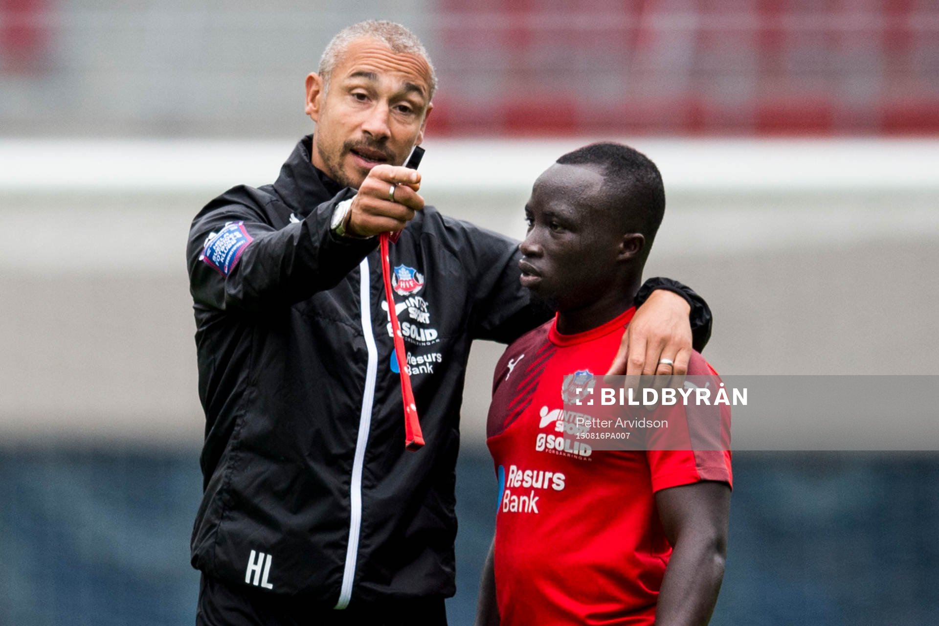 Manager Henrik Larsson och Emmanuel Boateng