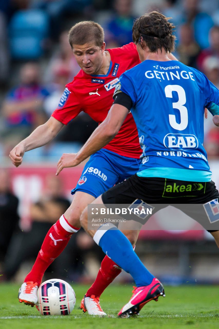 Helsingborgs Darijan Bojanic möter Halmstads Fredrik
