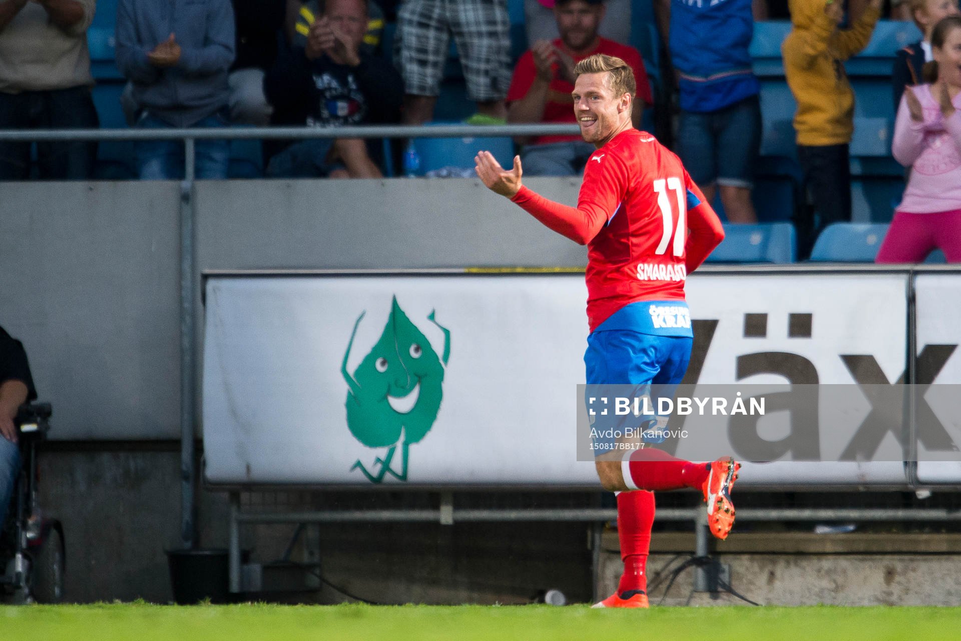 Helsingborgs Arnór Smárason jublar