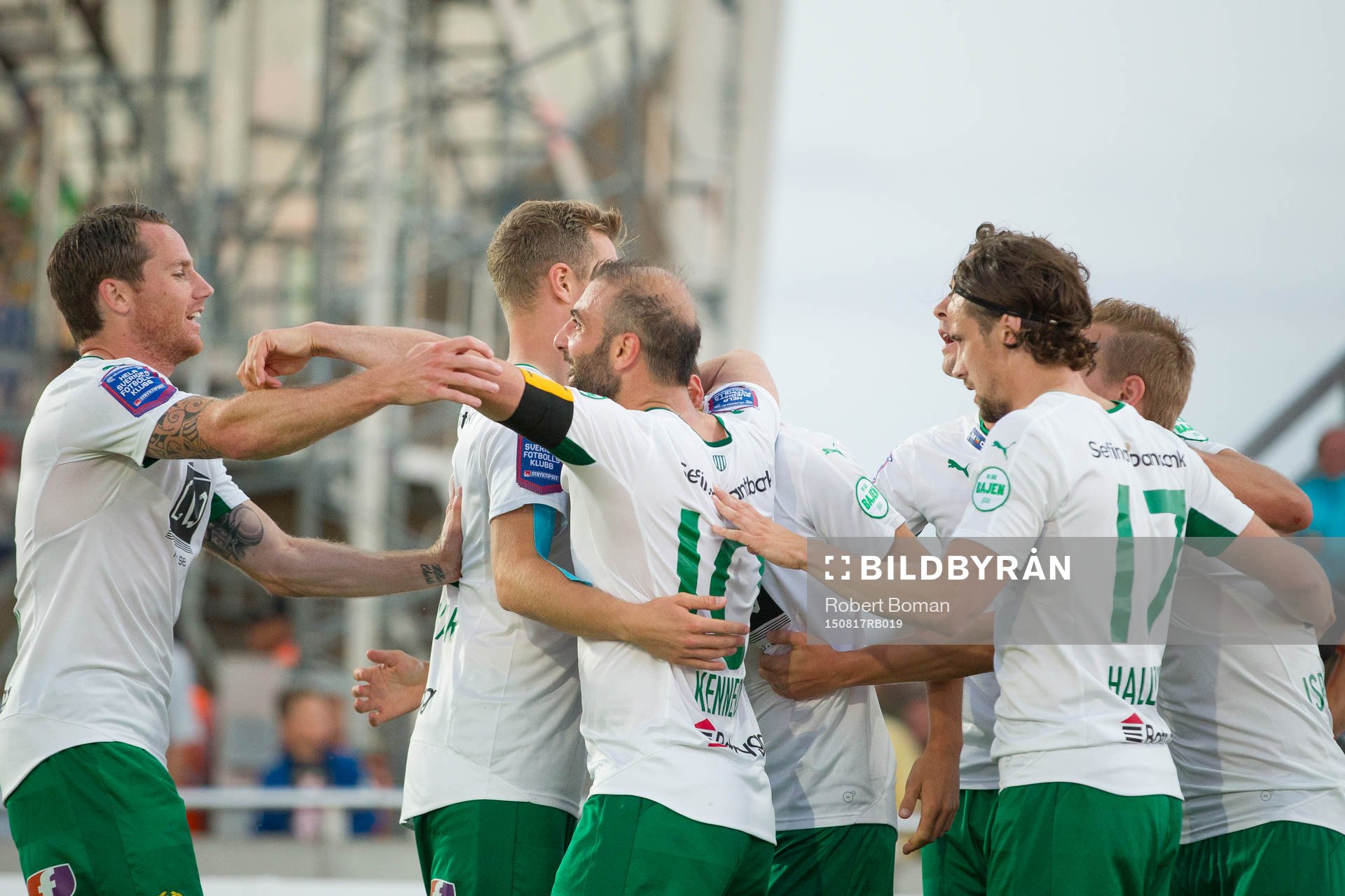 Hammarbys spelare jublar