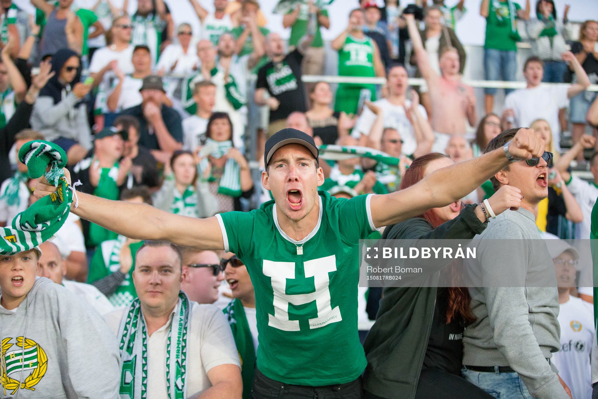 Hammarbys fans jublar