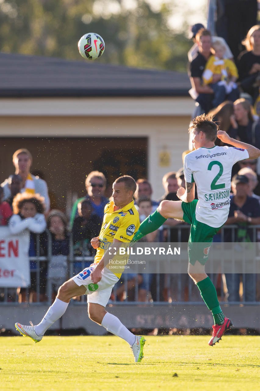 Falkenbergs Calle Wede och Hammarbys Birkir Már Saevarsson