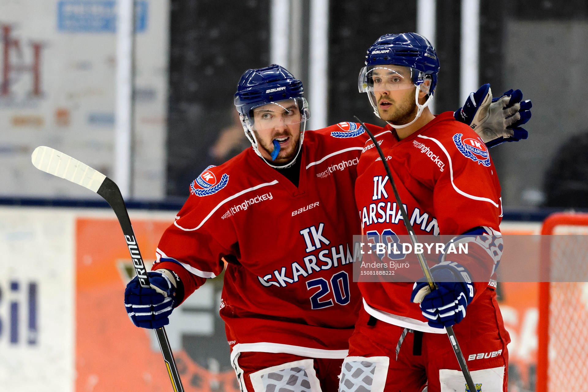 Oskarshamns Mitchell Wahl firar Joakim Hagelin