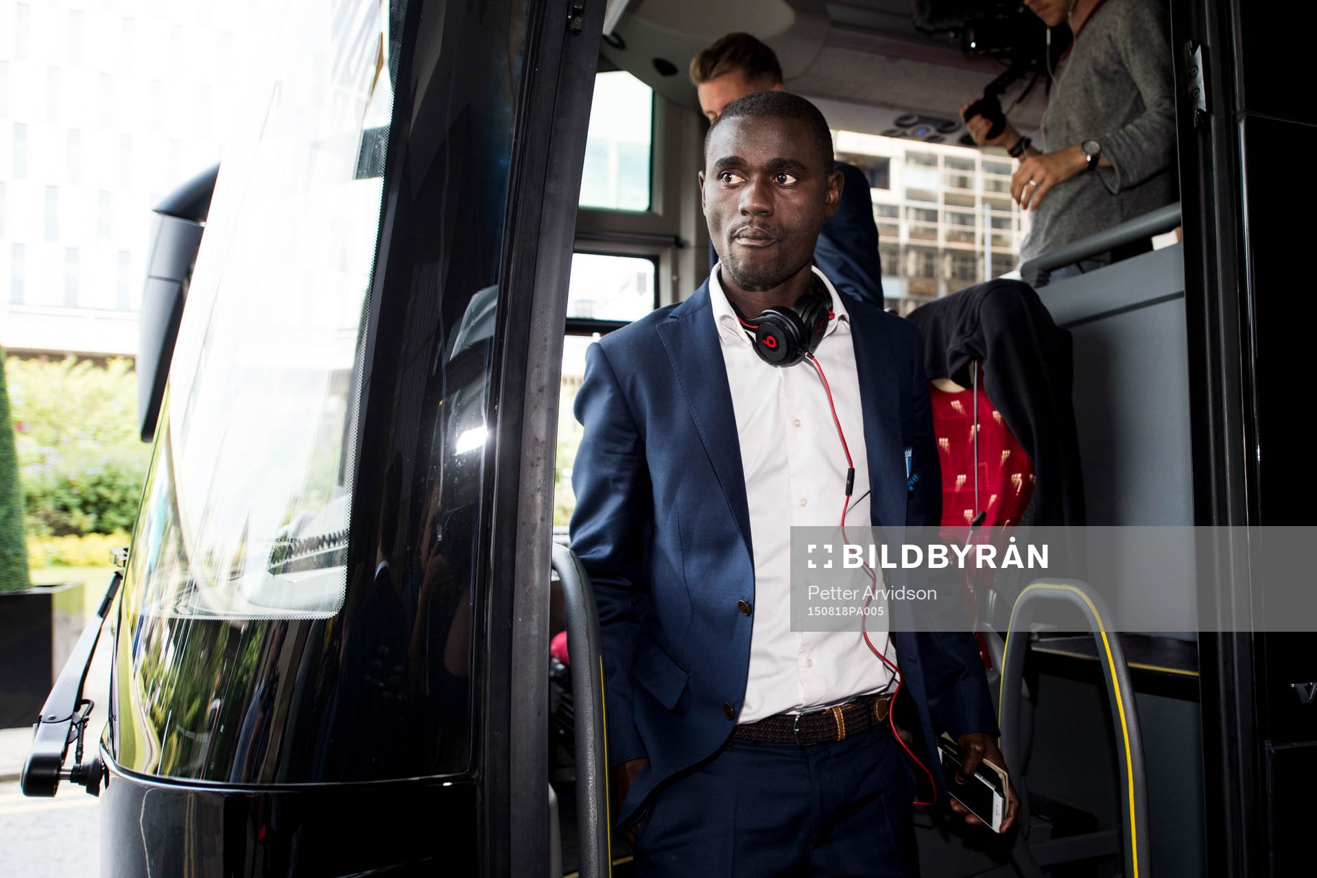 Malmö FFs avstängda Enock Kofi Adu är med på resan och