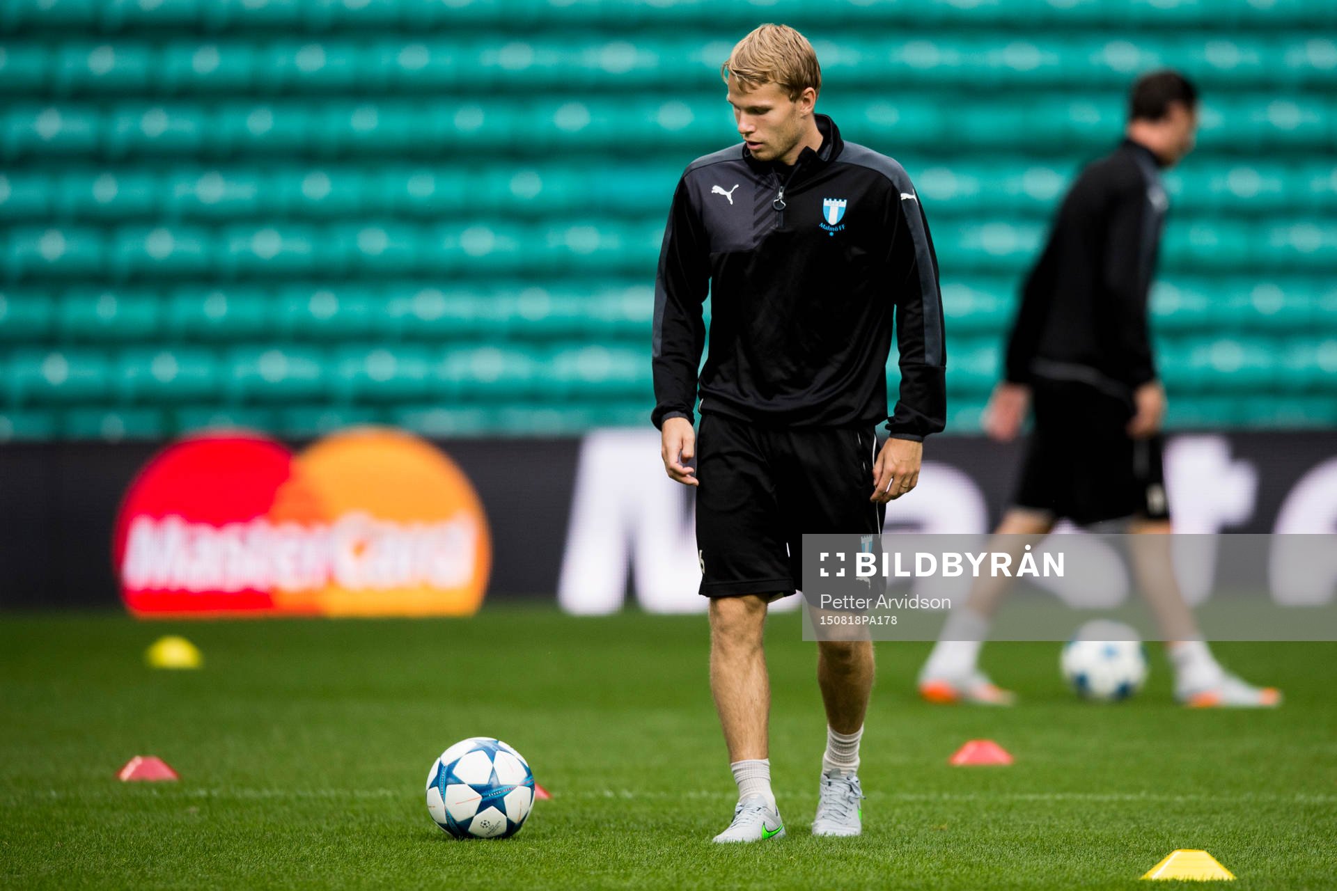 Malmö FFs Oscar Lewicki