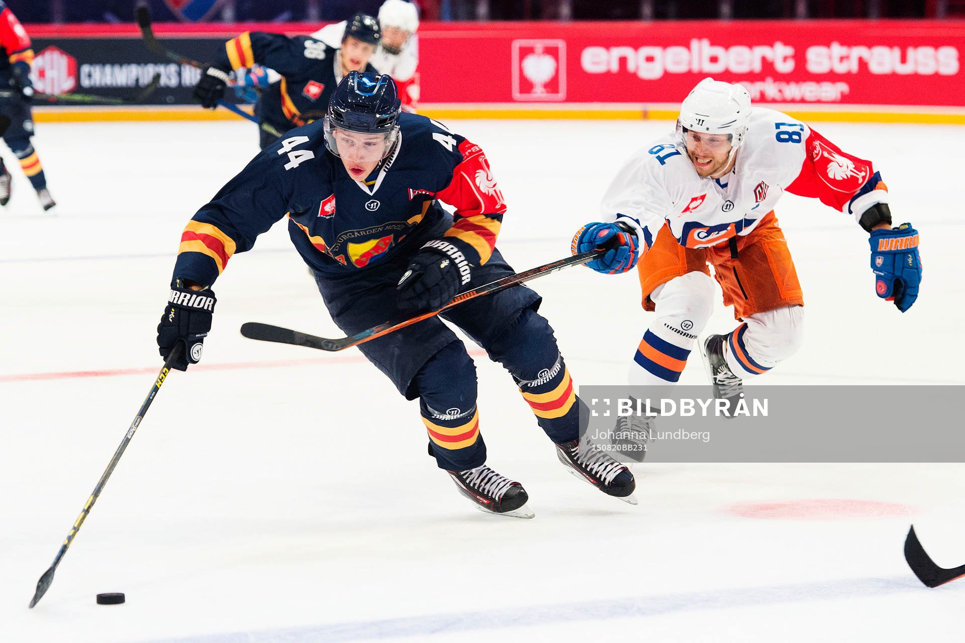 Djurgårdens Lukas Vejdemo och Tapparas Jukka Peltola