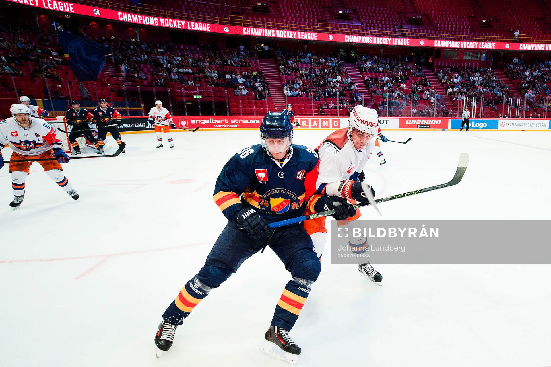 Djurgårdens Philip Holm och Tapparas Kristian Kuusela