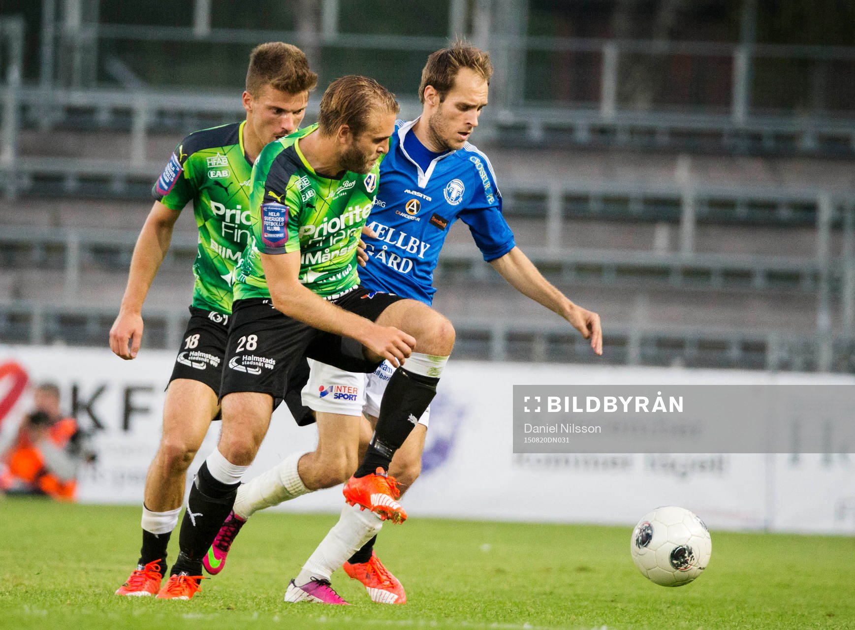 Halmstads Shkodran Maholli och Jesper Westerberg och