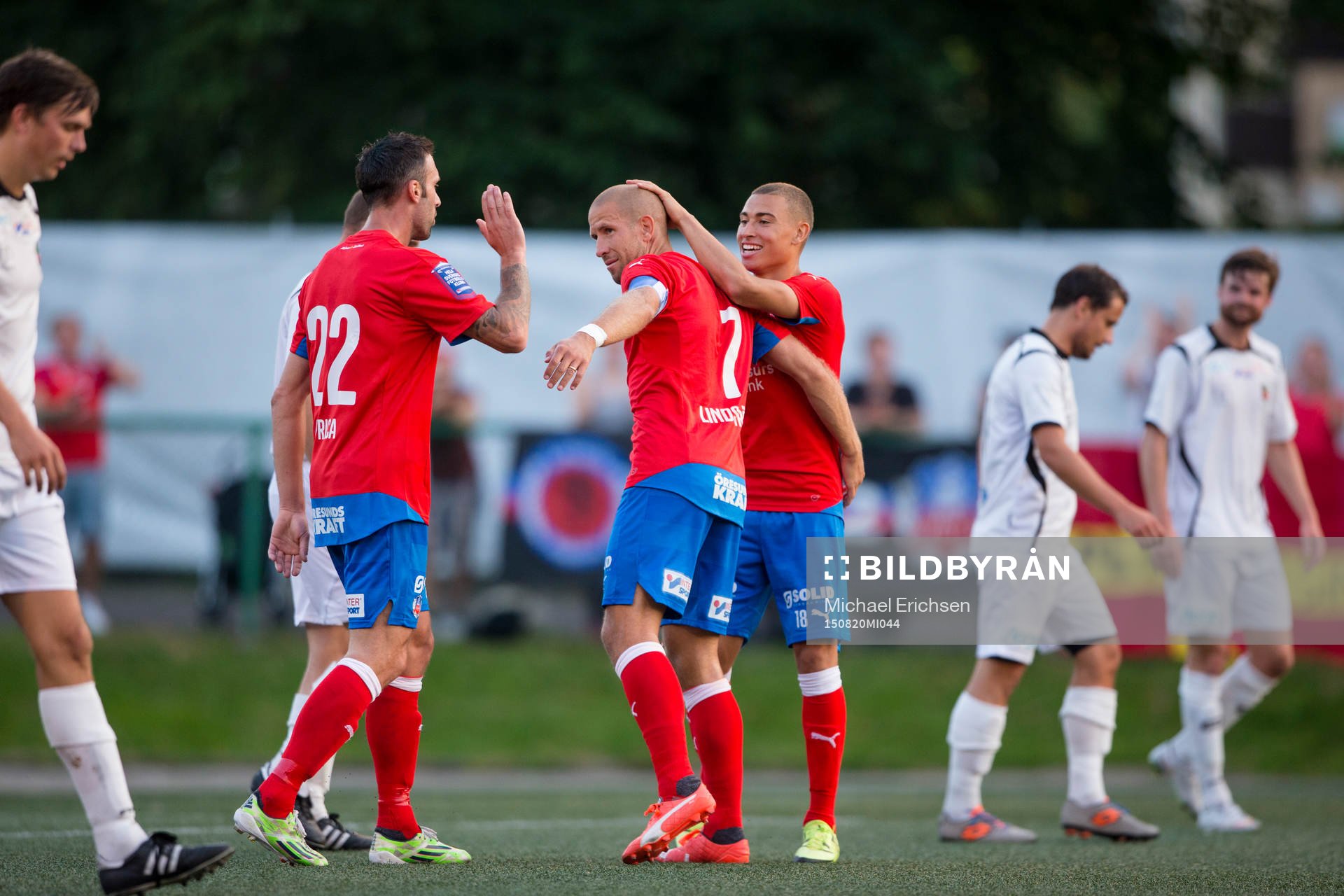 Helsingborgs Mattias Lindström jublar ihop med Jordan