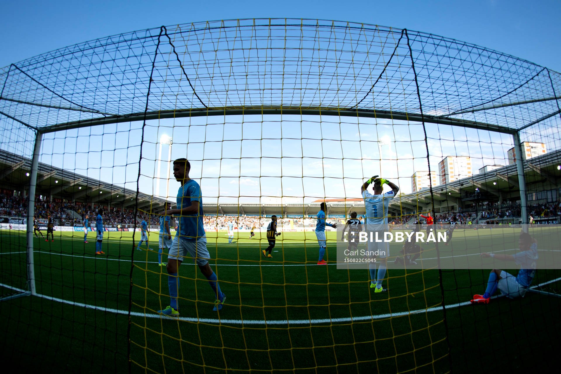 Malmö FFs målvakt Johan Wiland deppar