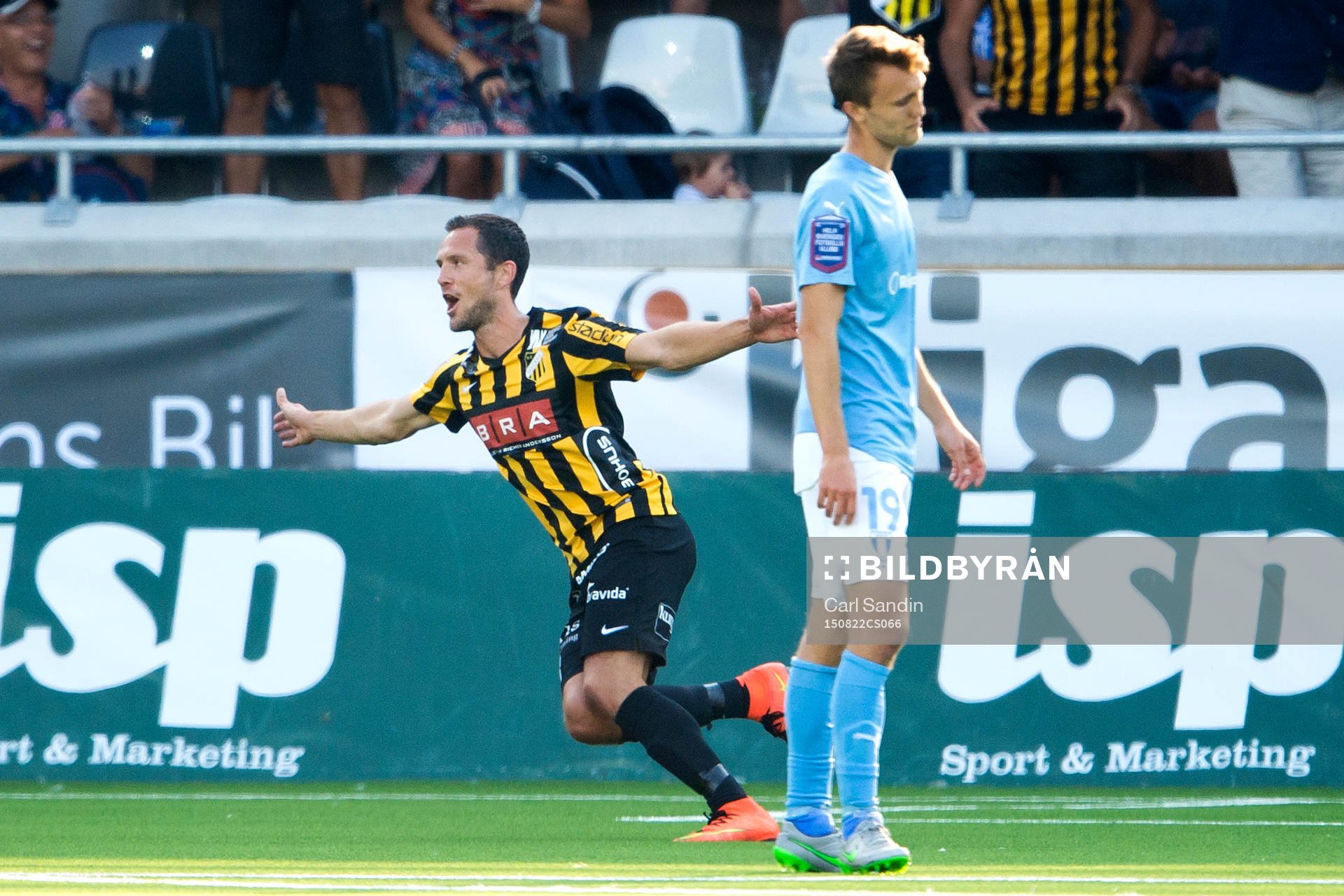 Häckens Martin Ericsson jublar efter att han gjort 1-0 under fotbollsmatchen i Allsvenskan mellan Häcken och Malmö FF den 22 augusti 2015 i Göteborg.