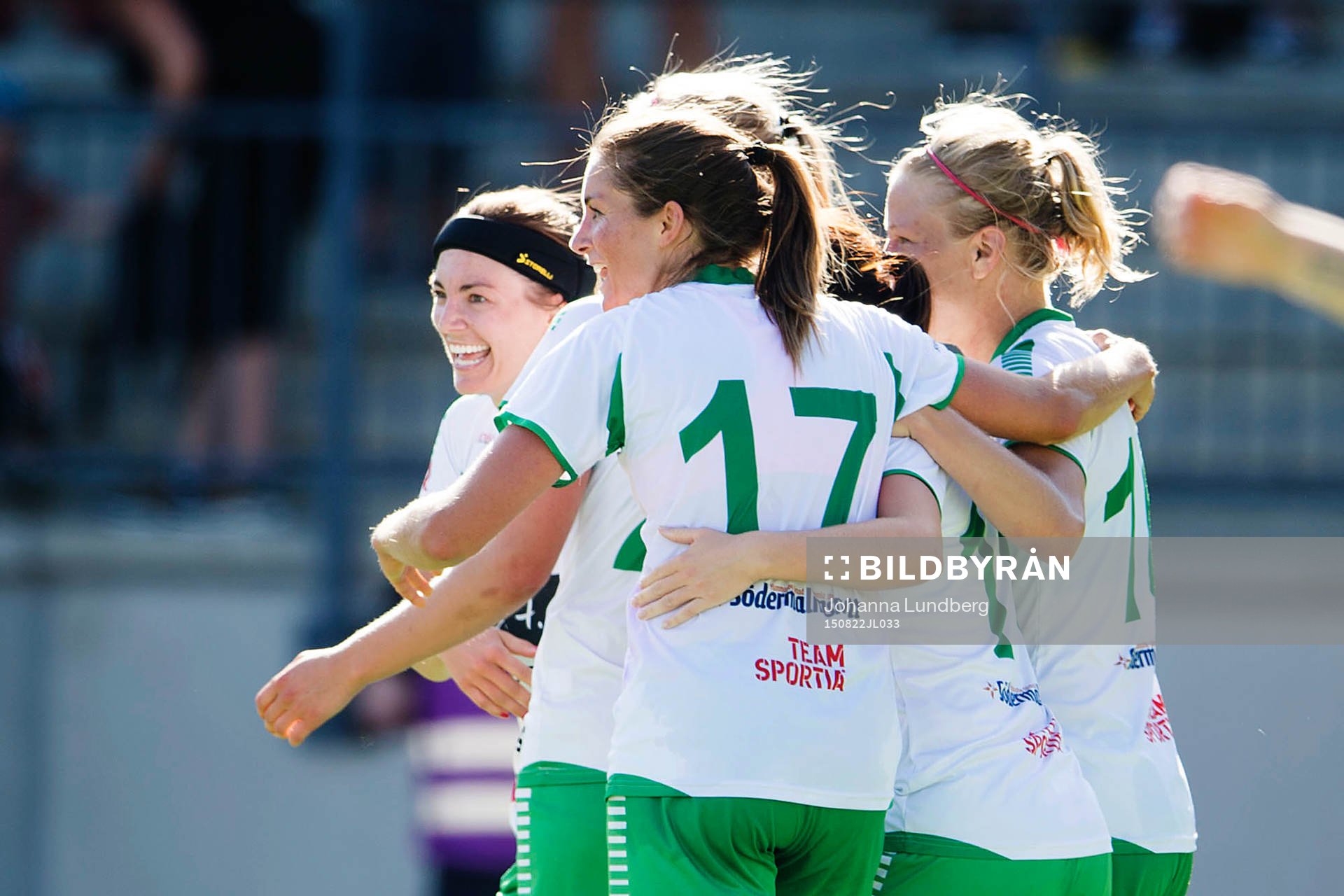 Hammarbys Elina Johansson jublar