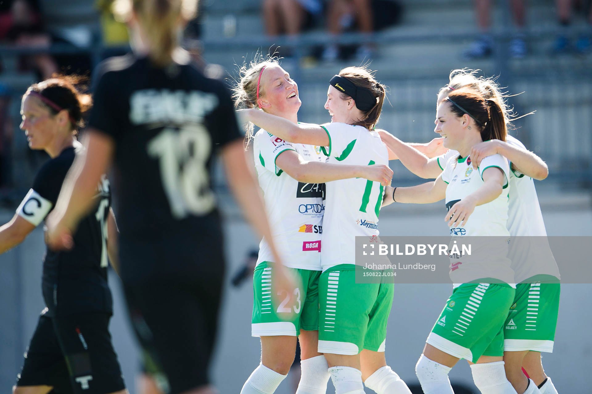Hammarbys Elina Johansson jublar
