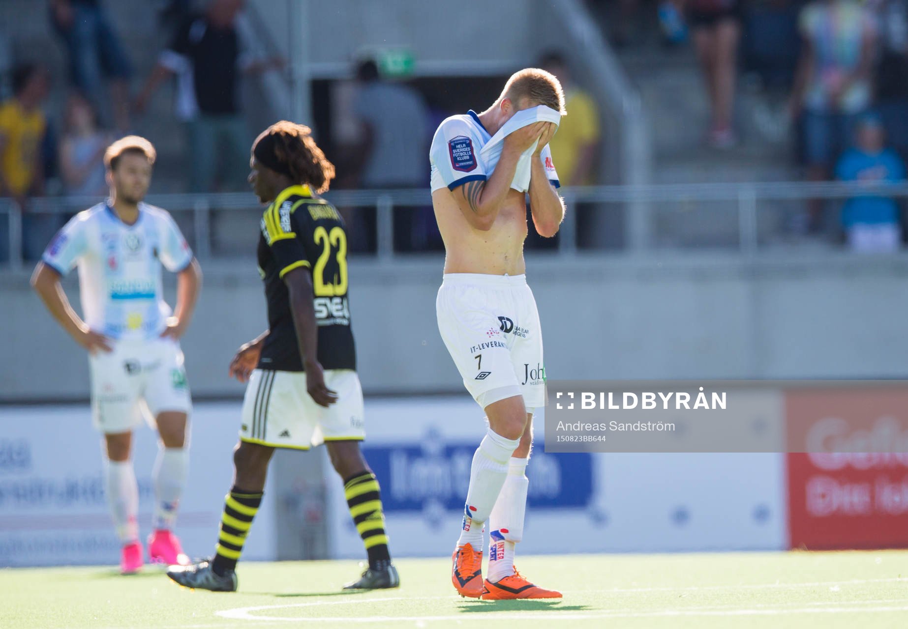 Gefles Robin Nilsson ser deppig ut