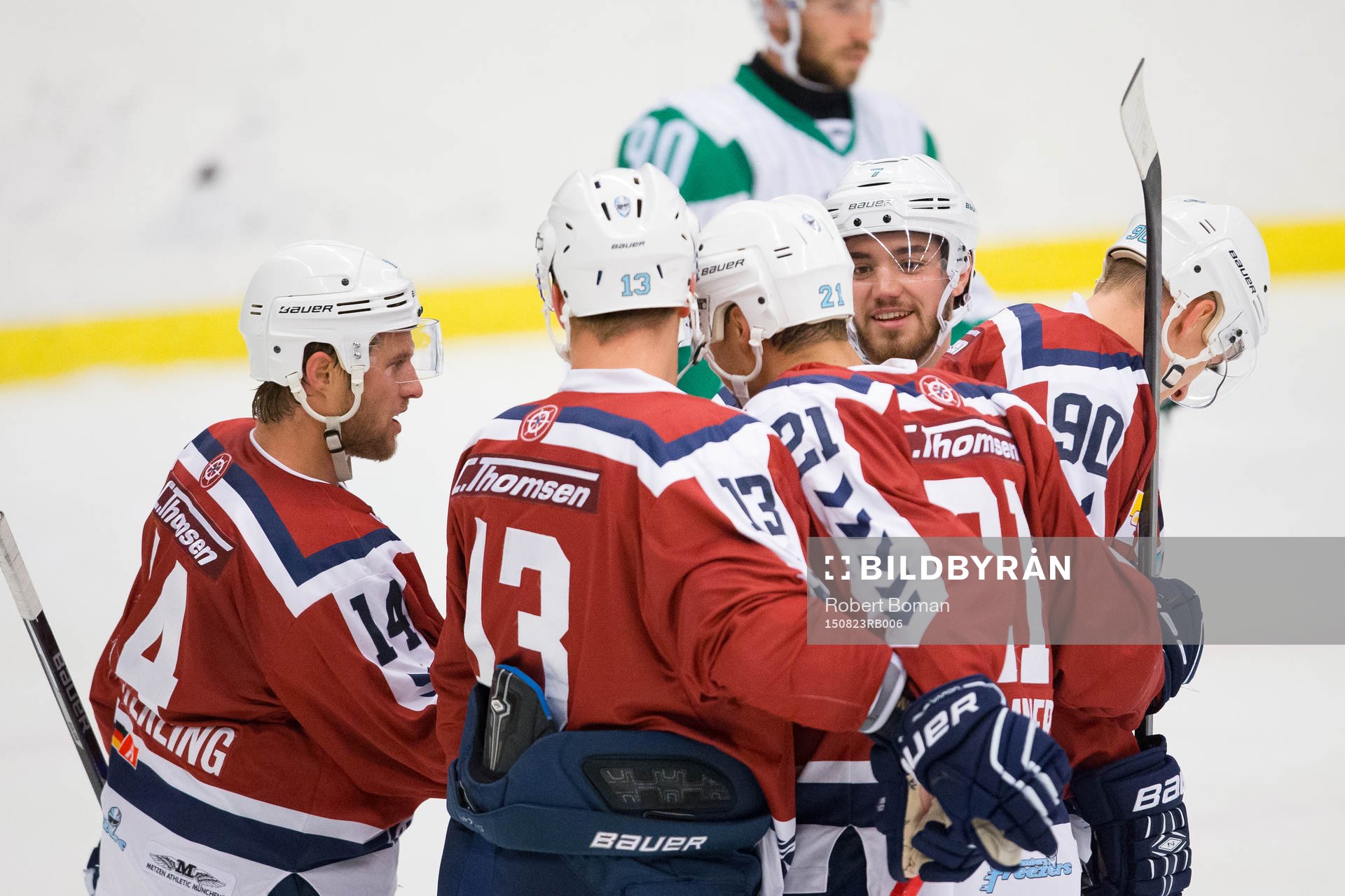 Hamburg Freezers spelare jublar
