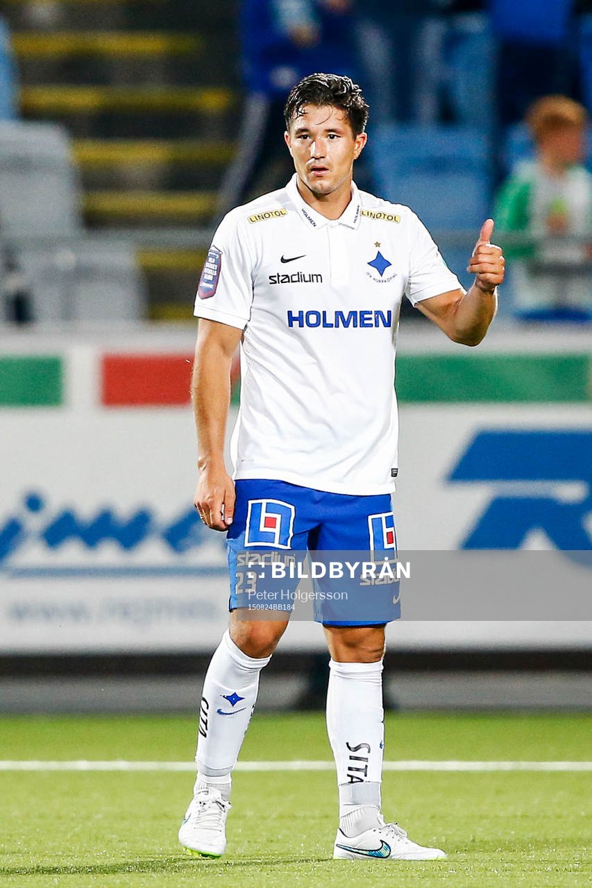 Norrköpings David Boo Wiklander firar 2-2 målet
