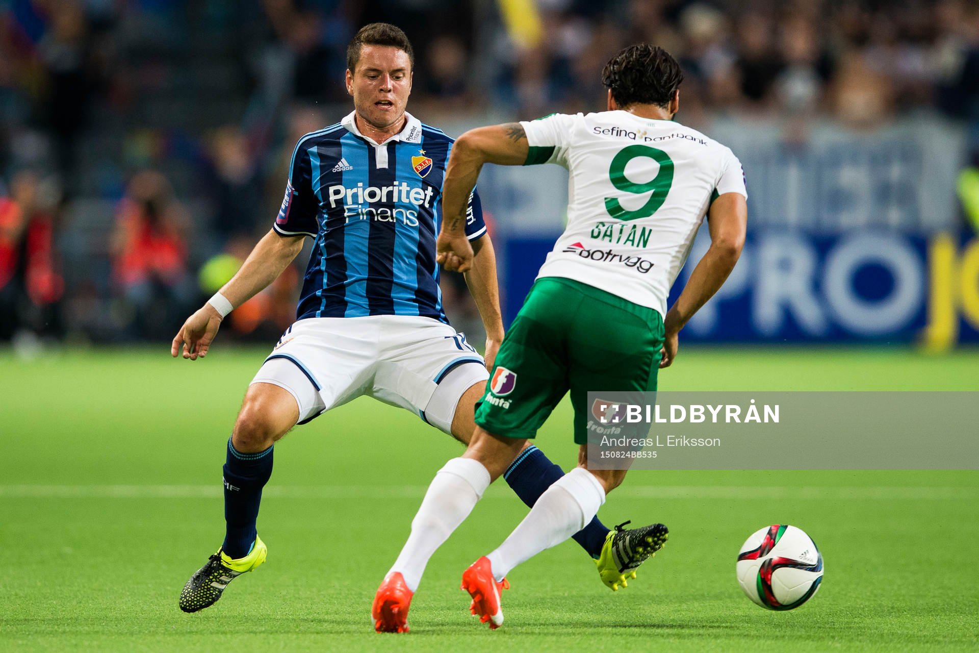 Djurgårdens Kerim Mrabti och Hammarbys Stefan Batan