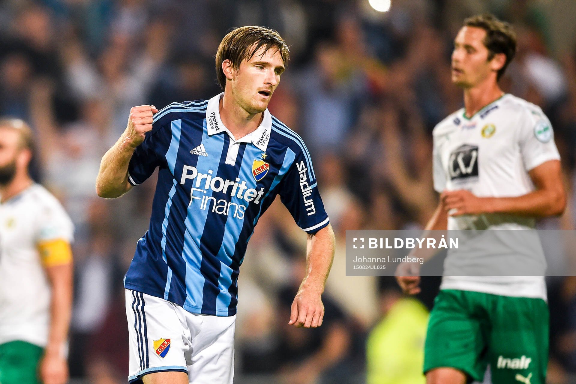 Djurgårdens Jesper Arvidsson firar sitt kvitteringsmål 1-1