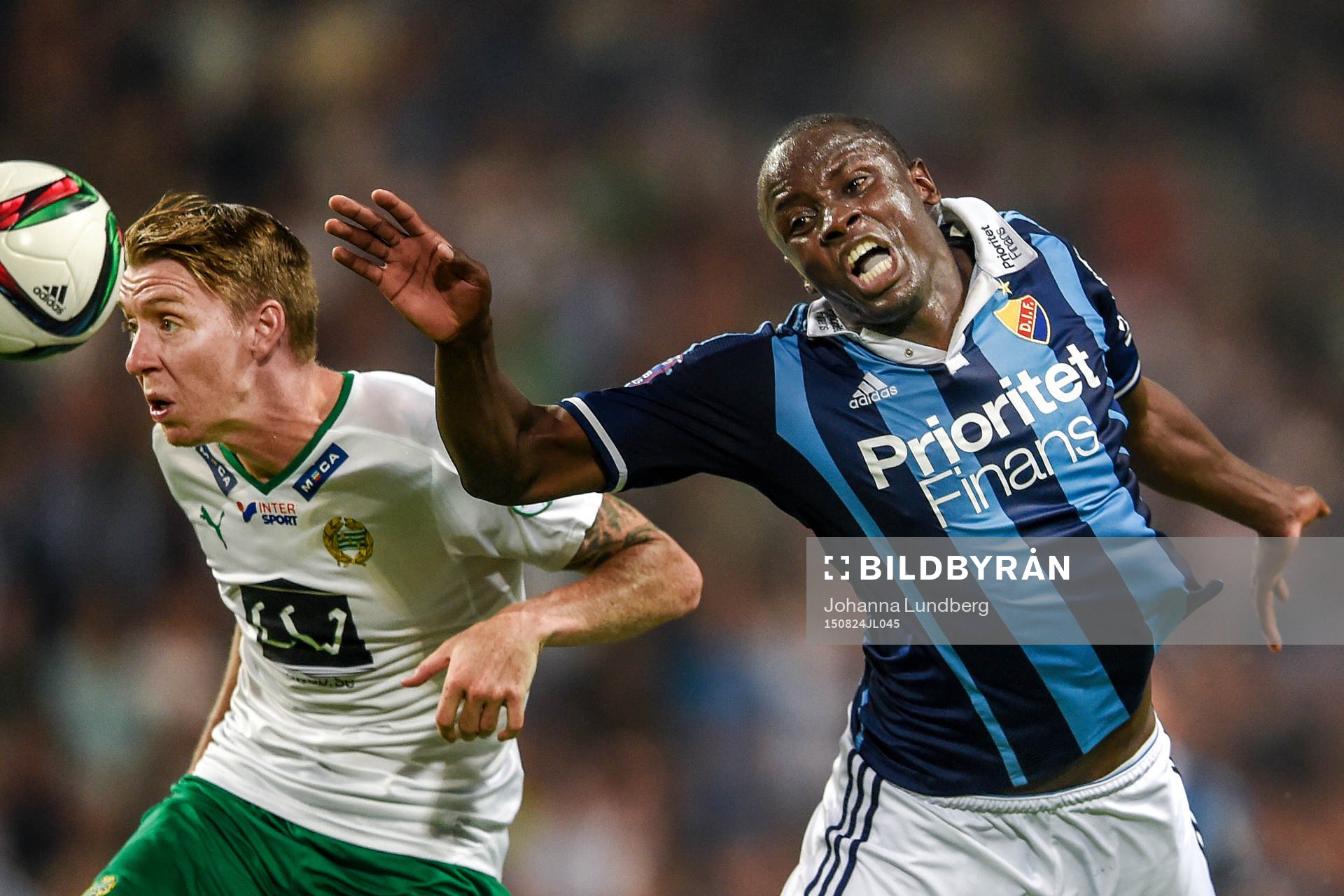 Hammarbys Birkir Már Saevarsson och Djurgårdens Nyasha