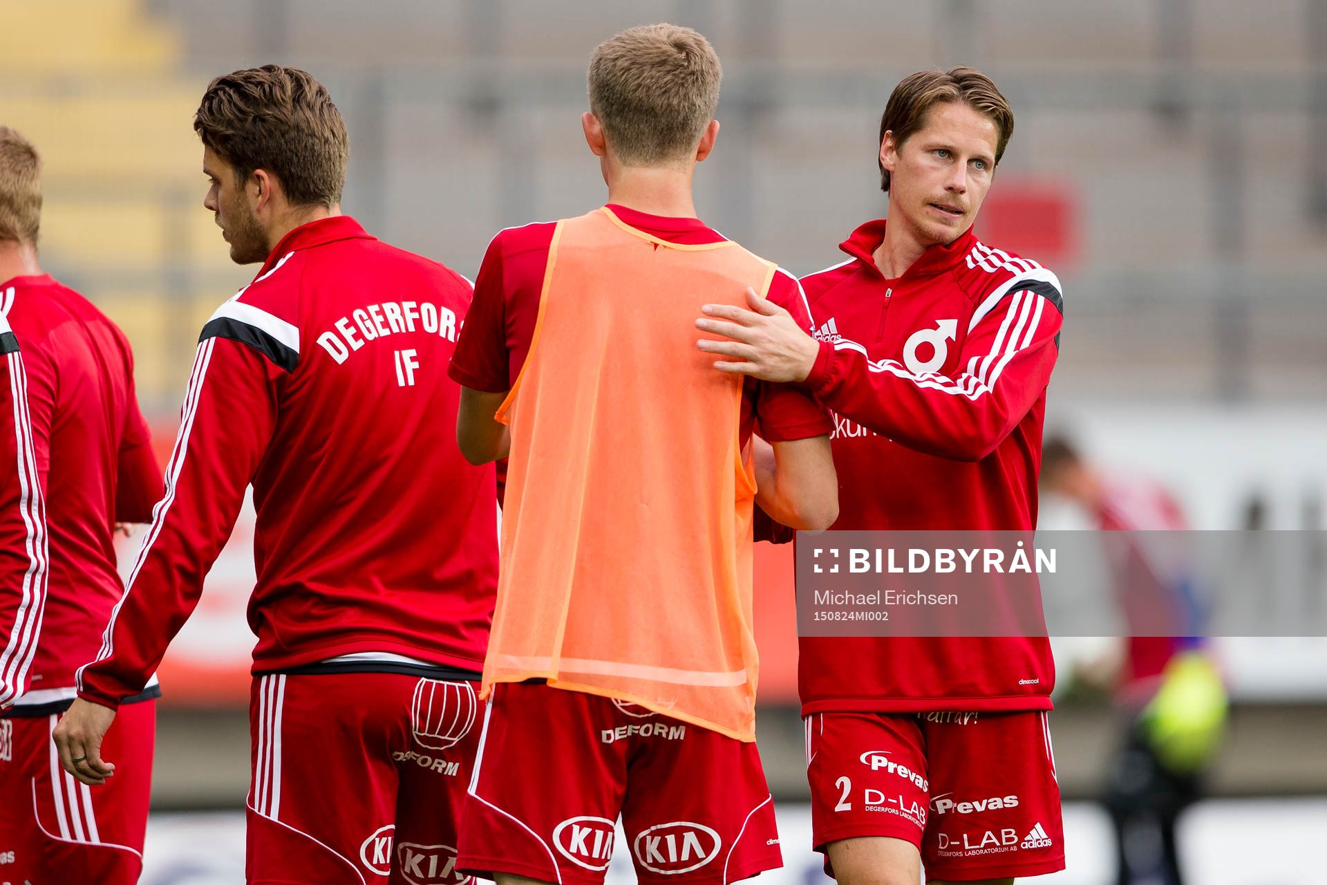 Degerfors Patrik Anttonen under uppvärmningen innan fotbollsmatchen i Superettan mellan GAIS och Degerfors den 24 augusti 2015 i Göteborg.