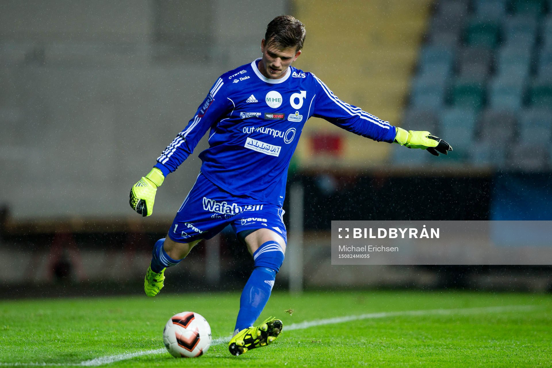 Degerfors målvakt August Strömberg