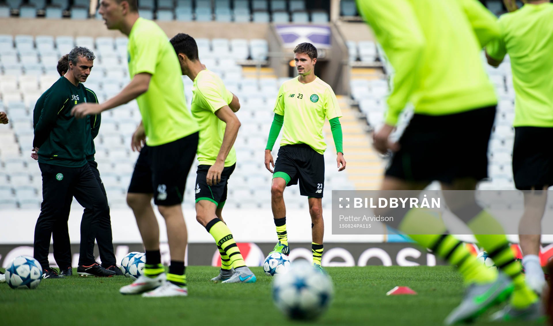 Celtics Mikael Lustig deltog inte fullt ut på en träning inför kvalet till Champions League den 24 augusti 2015 i Malmö.