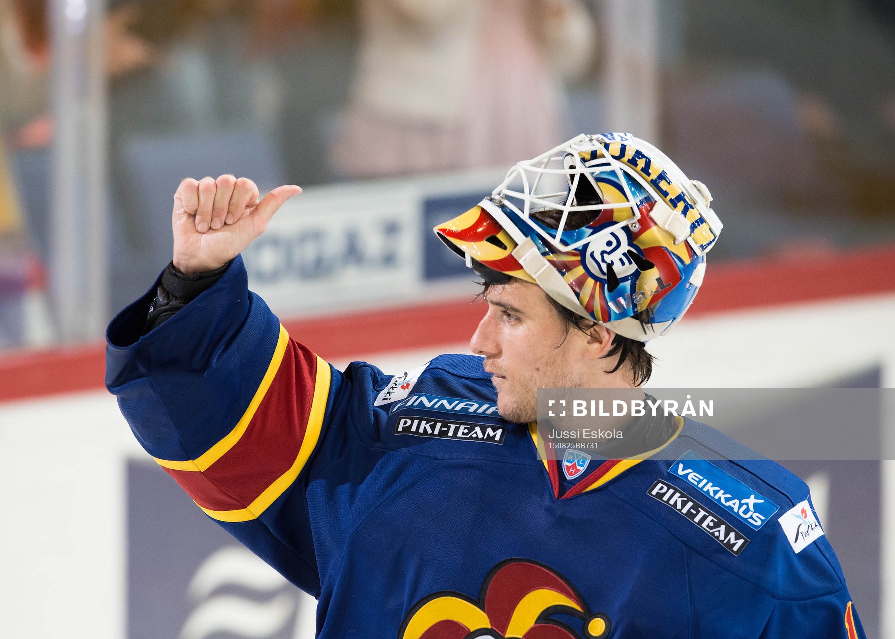 Jokerits målvakt Henrik Karlsson firar