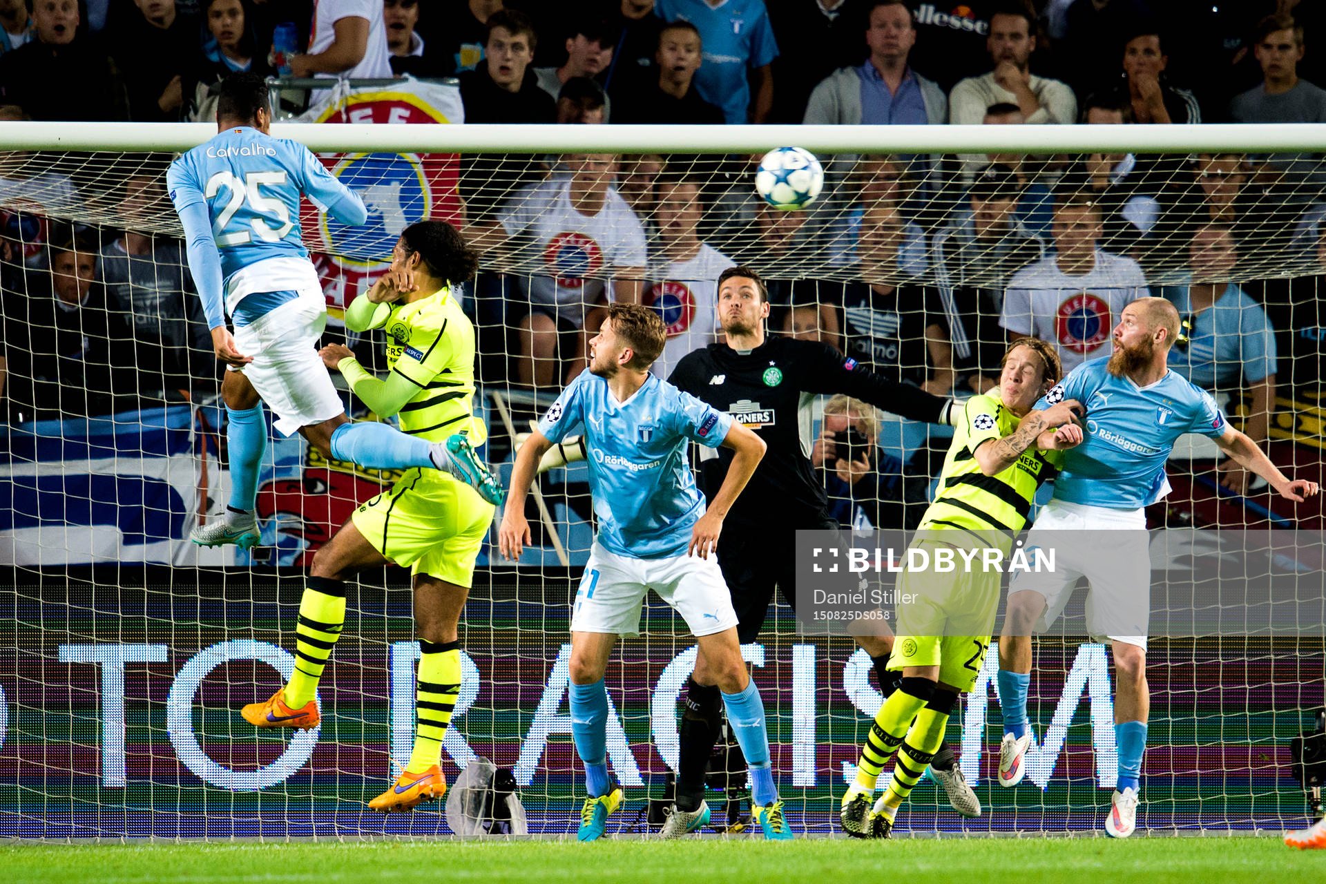 Malmö FFs Felipe Carvalho gör 2-0 på nick