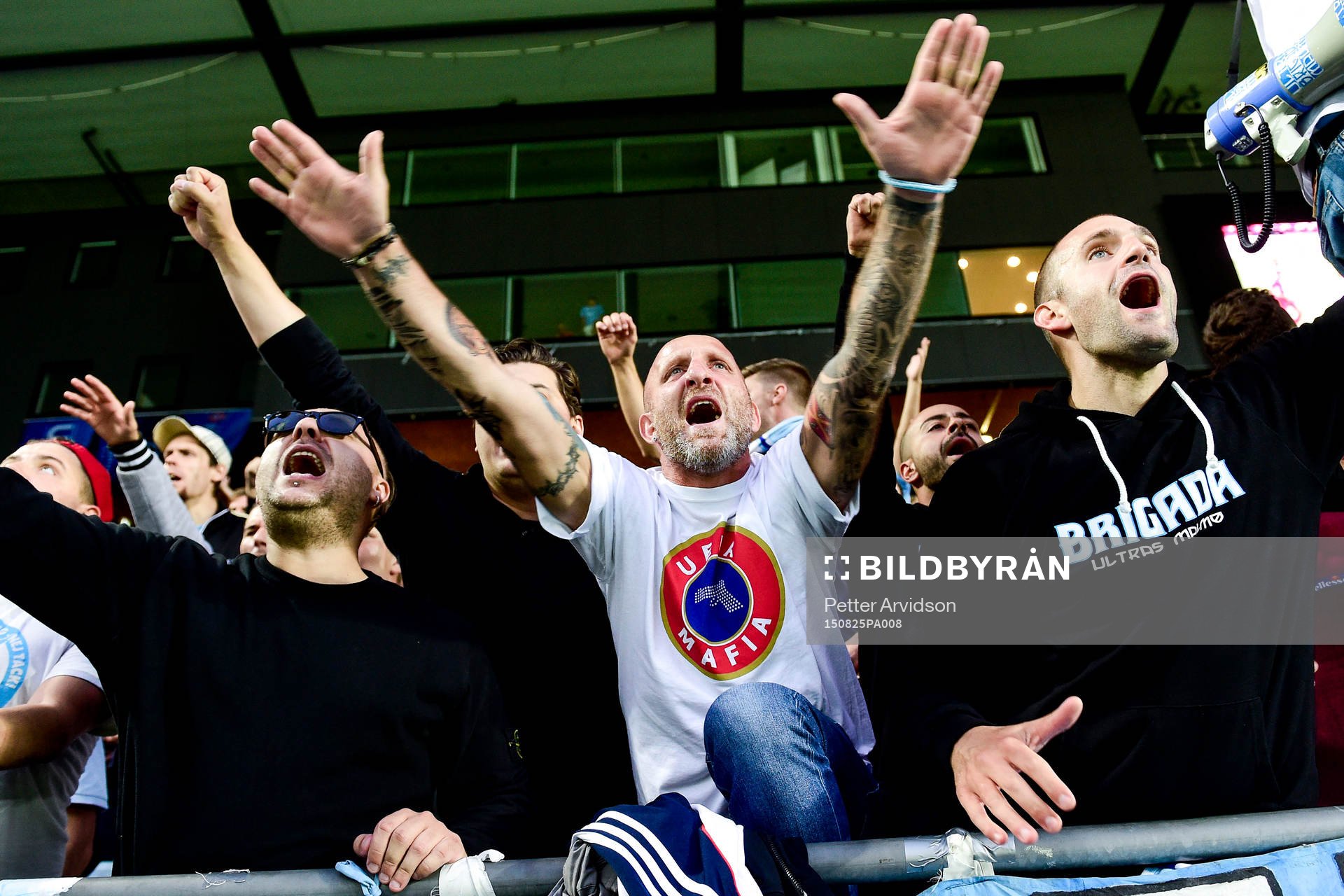 Malmö FFs supportrar före fotbollsmatchen mellan Malmö