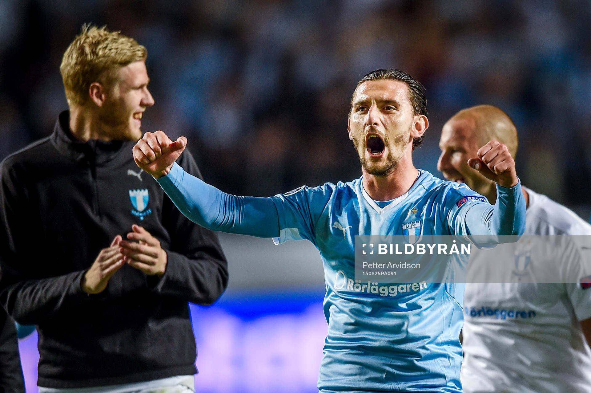 Malmö FFs Agon Mehmeti firar