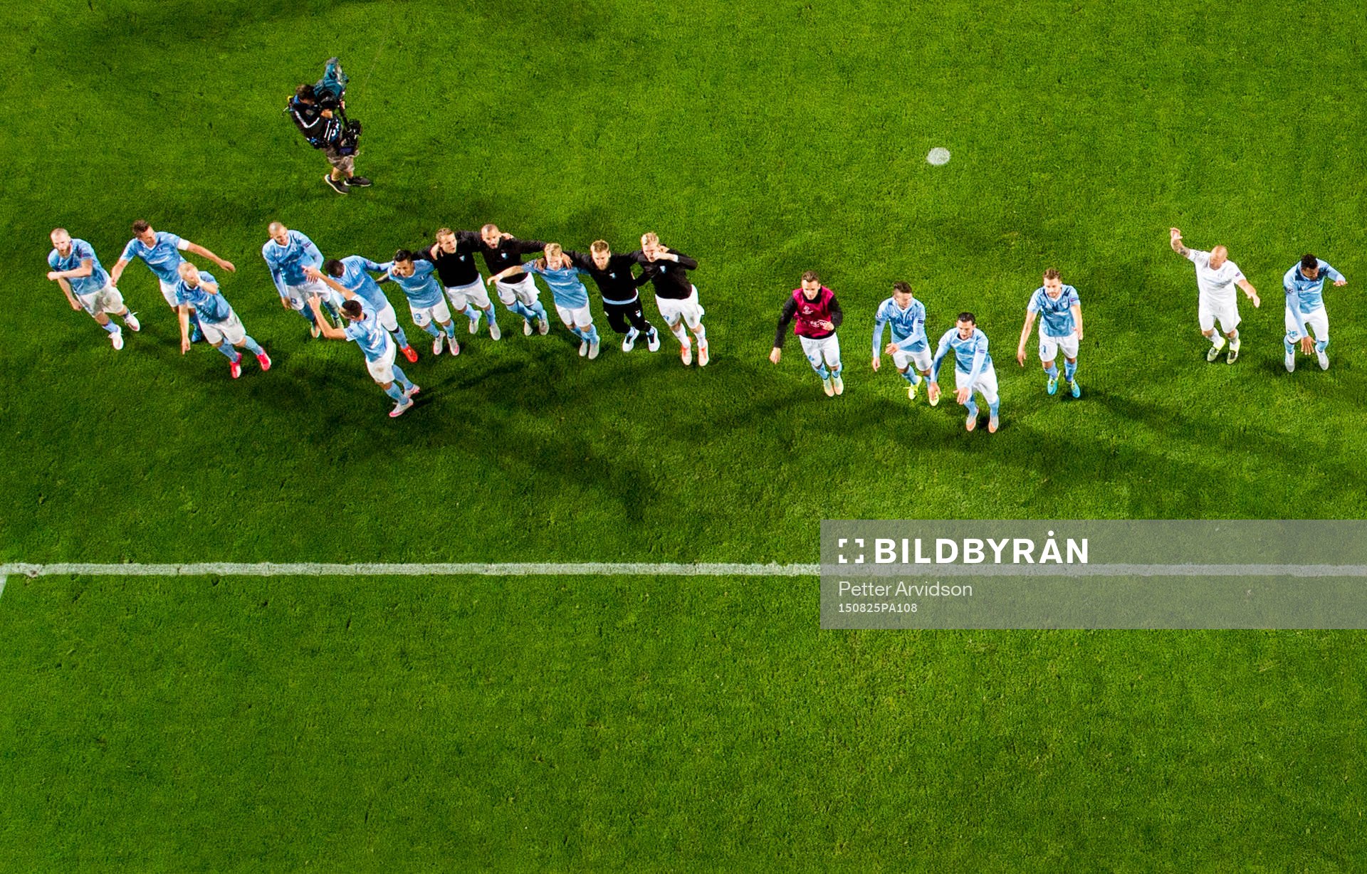 Malmö FFs spelare jublar efter fotbollsmatchen mellan Malmö FF och Celtic i kvalet till Champions League den 25 augusti 2015 i Malmö.
