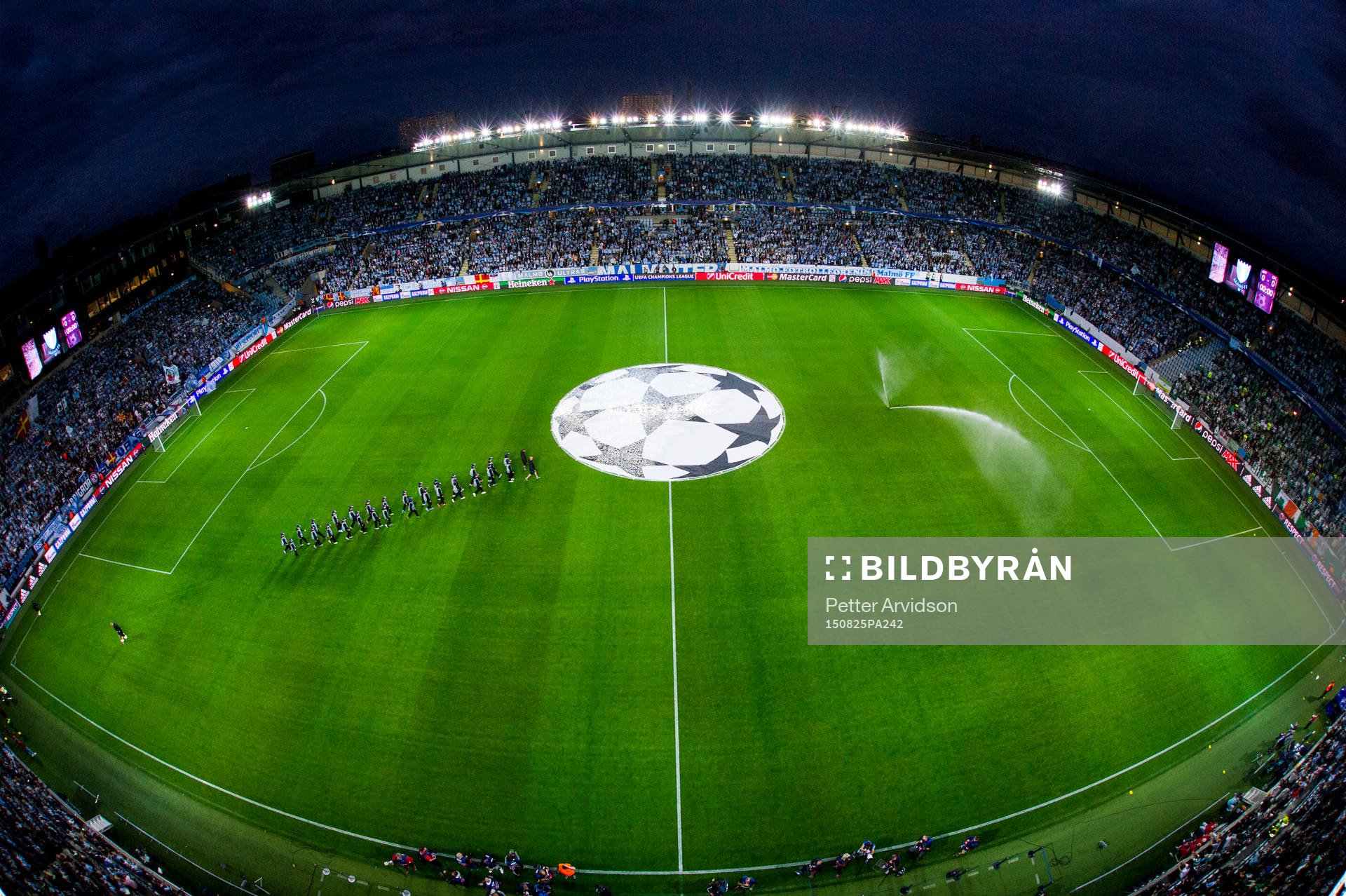 Bollkallar går in på Swedbank Stadion