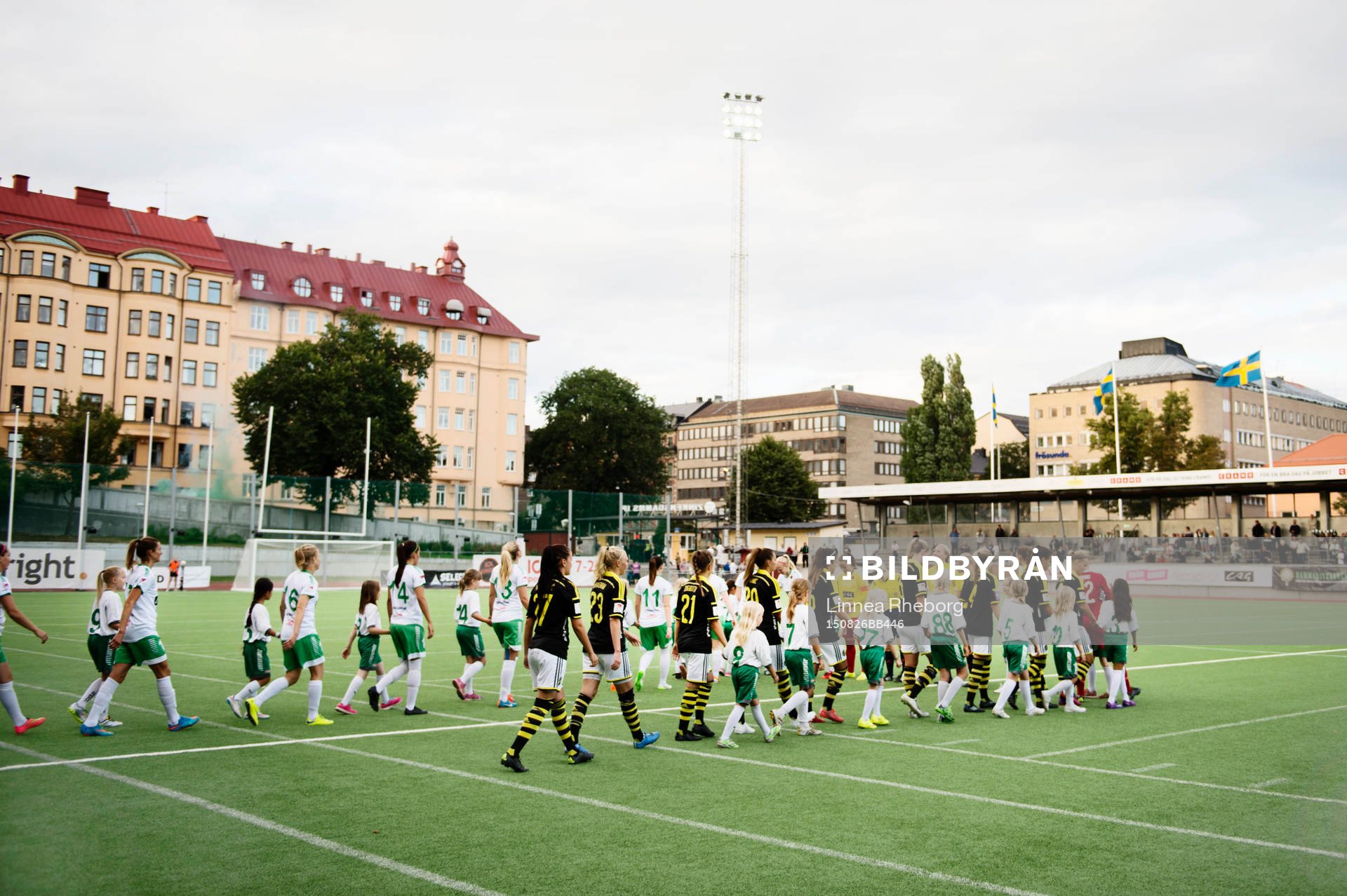 Lagen ställer upp innan matchstart