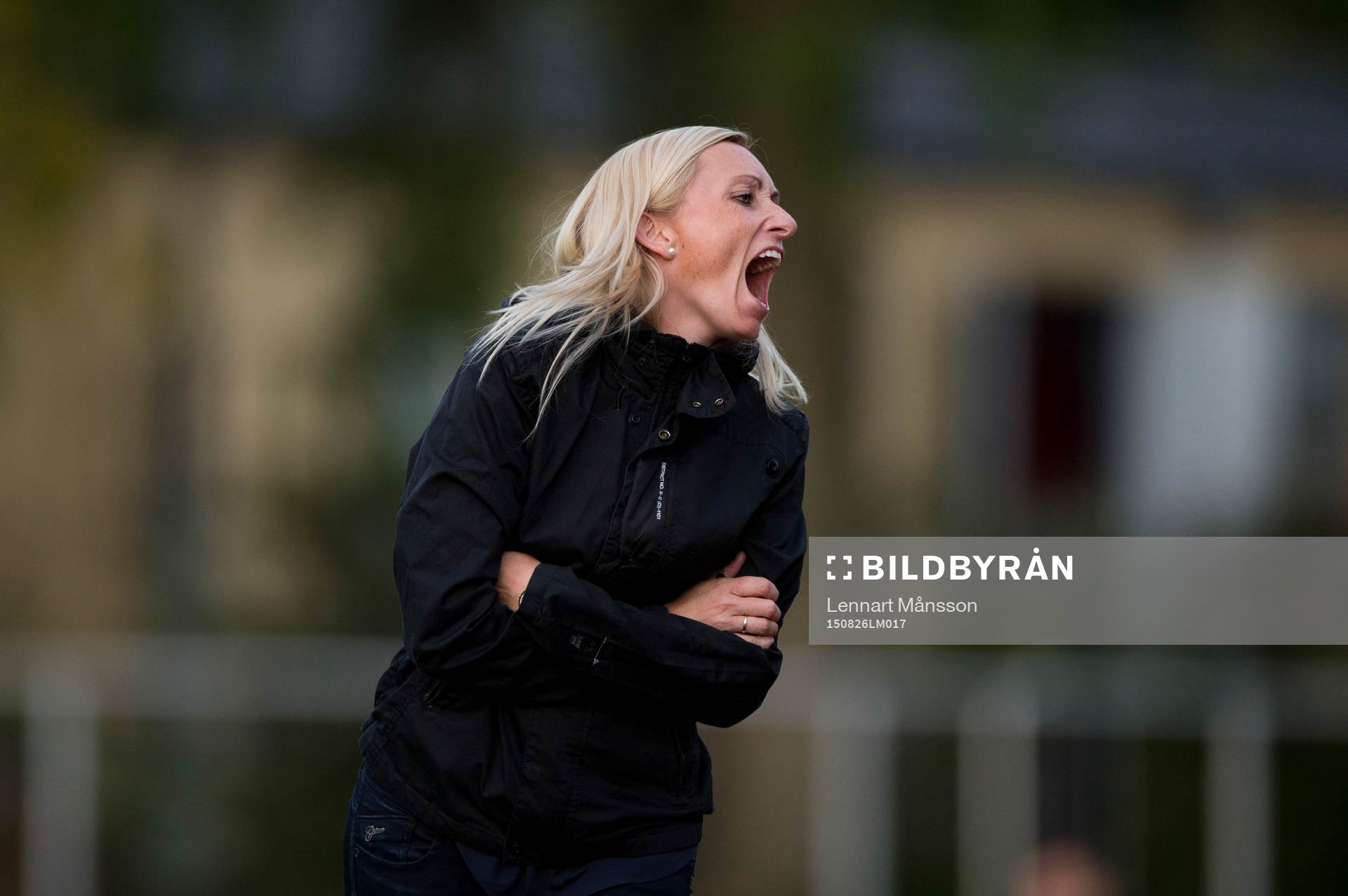 Kristianstads tränare Elisabet Gunnarsdottir skriker ut