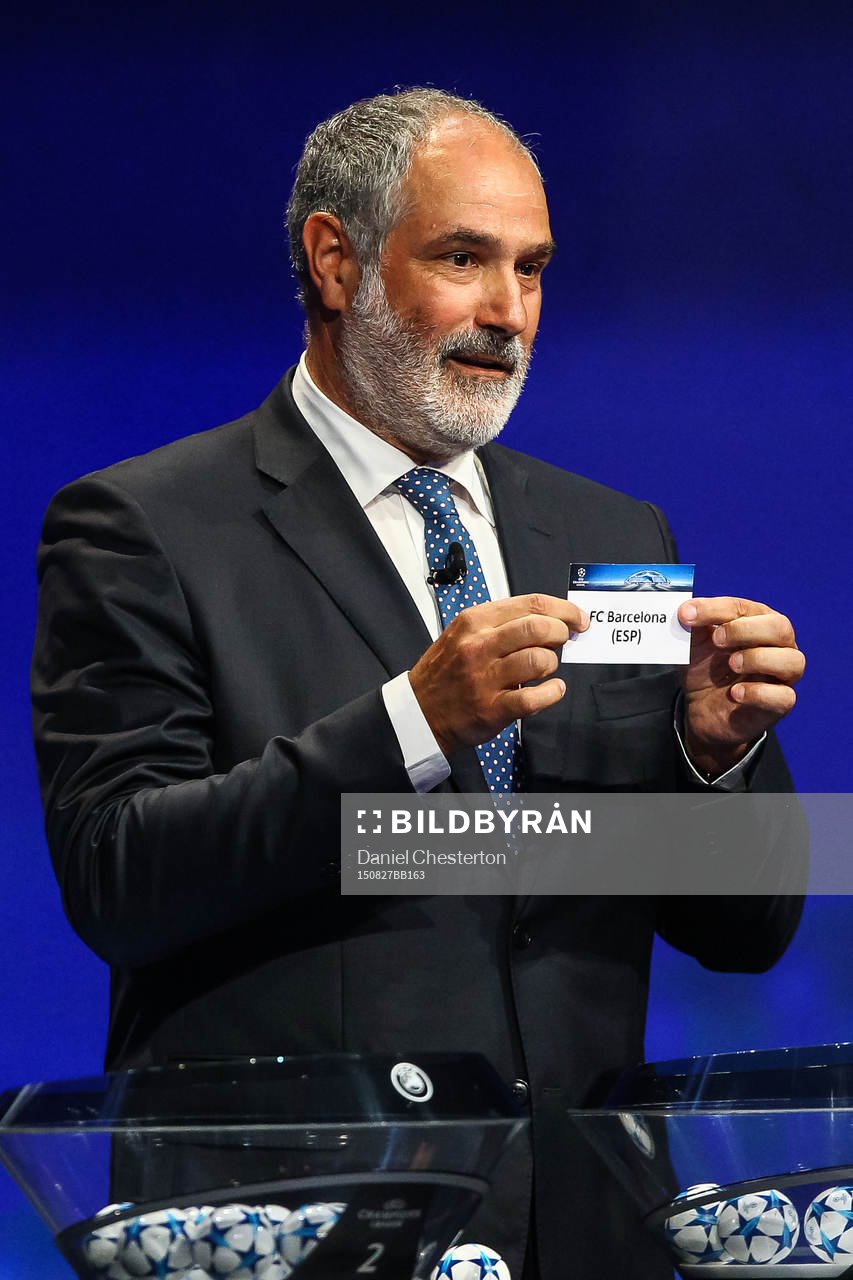 Barcelona dras av Andoni Zubizarreta