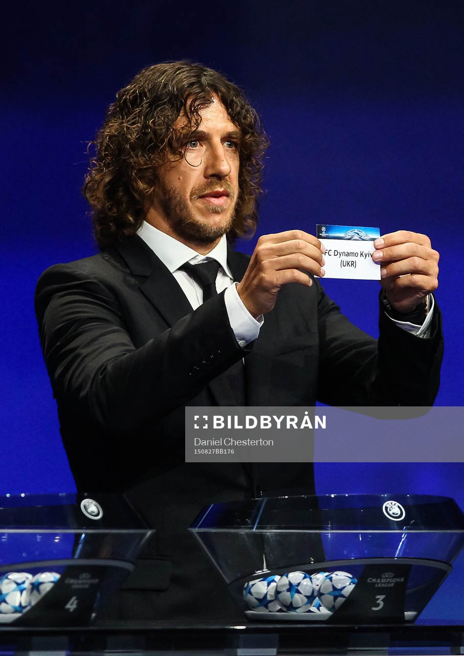 Dynamo Kiev dras av Carles Puyol