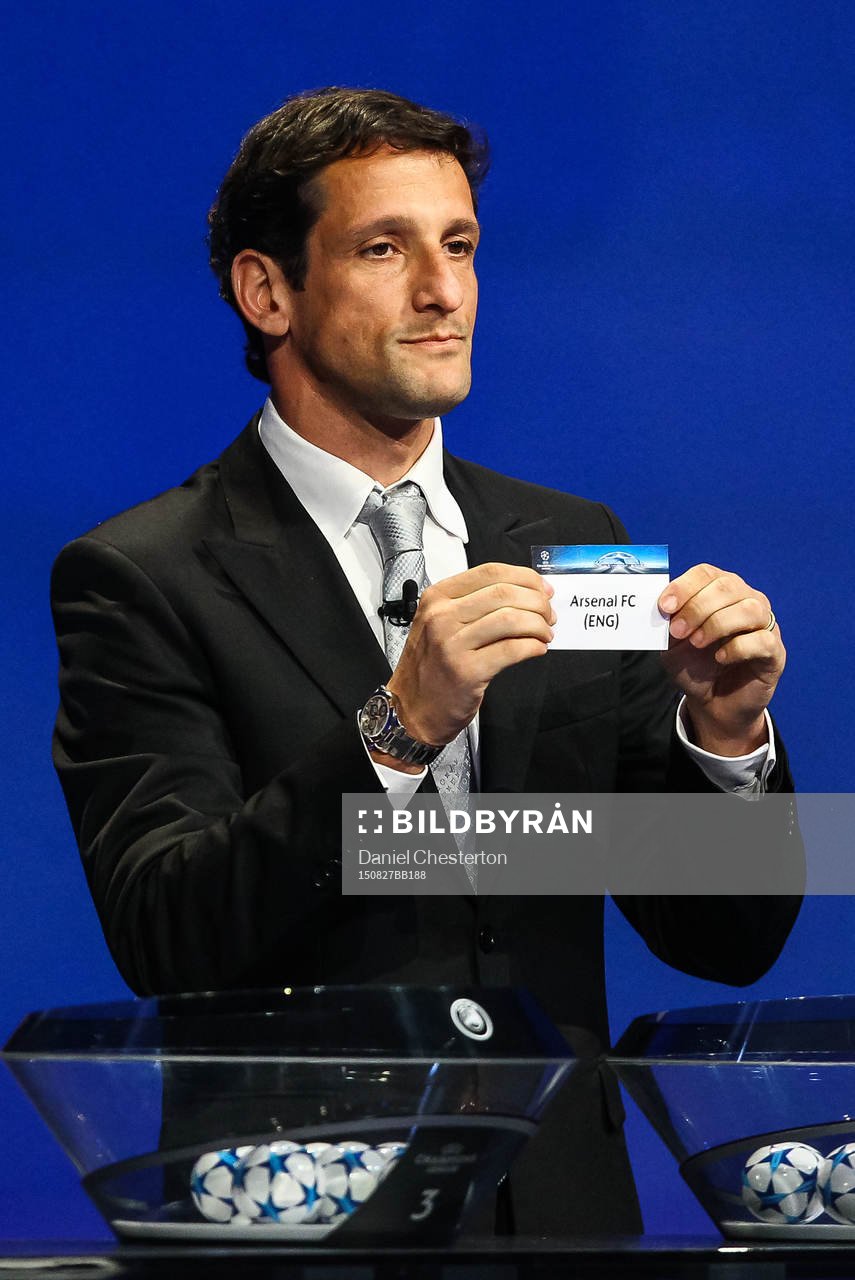 Arsenal dras av Juliano Belletti