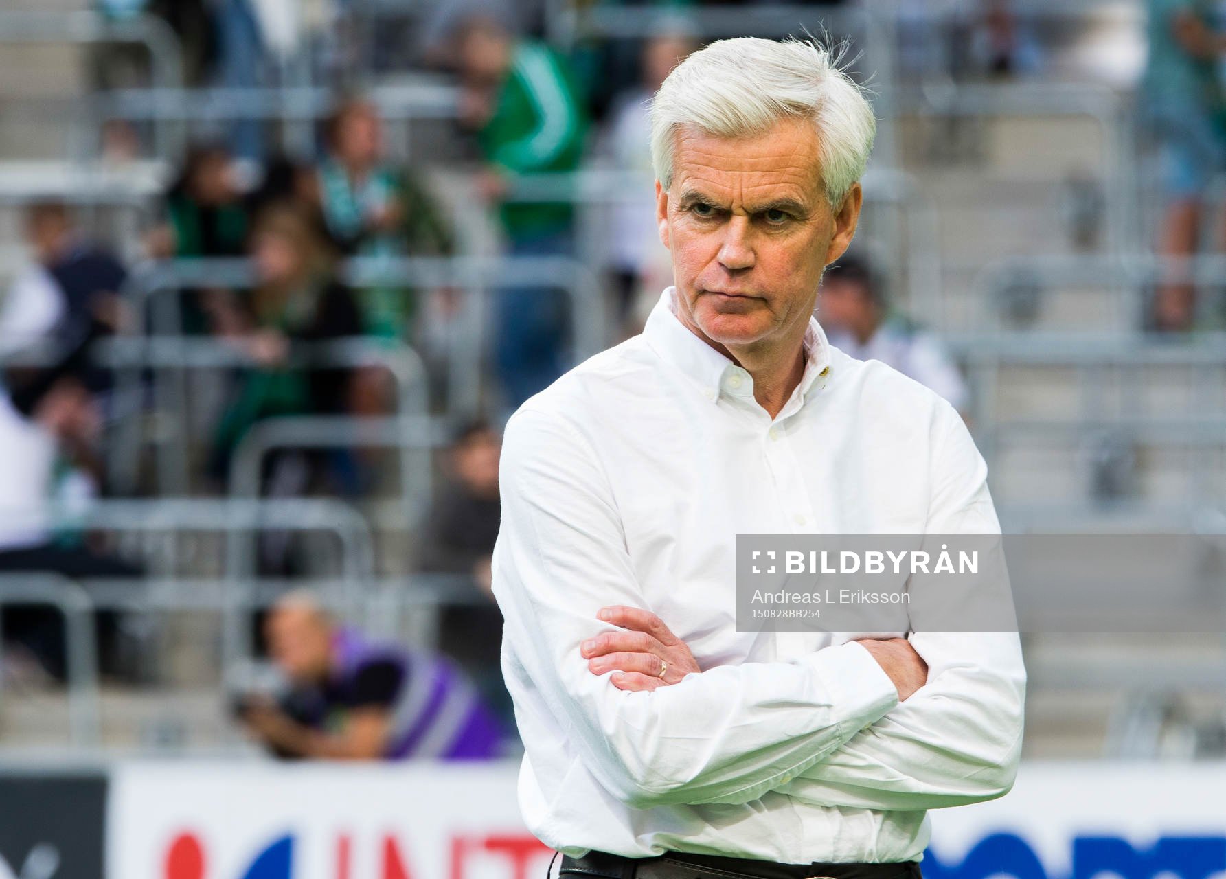 Hammarbys tränare Nanne Bergstrand ser koncentrerad ut