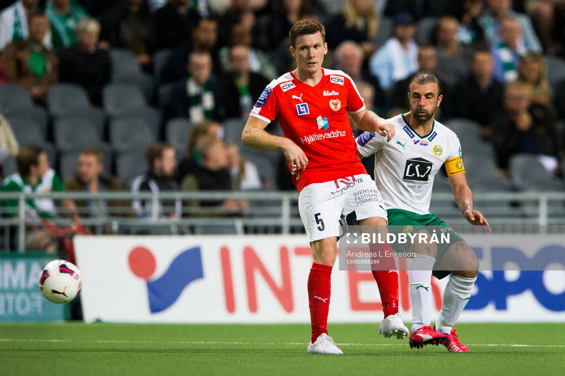 Kalmars Victor Agardius och Hammarbys Kennedy Bakircioglu