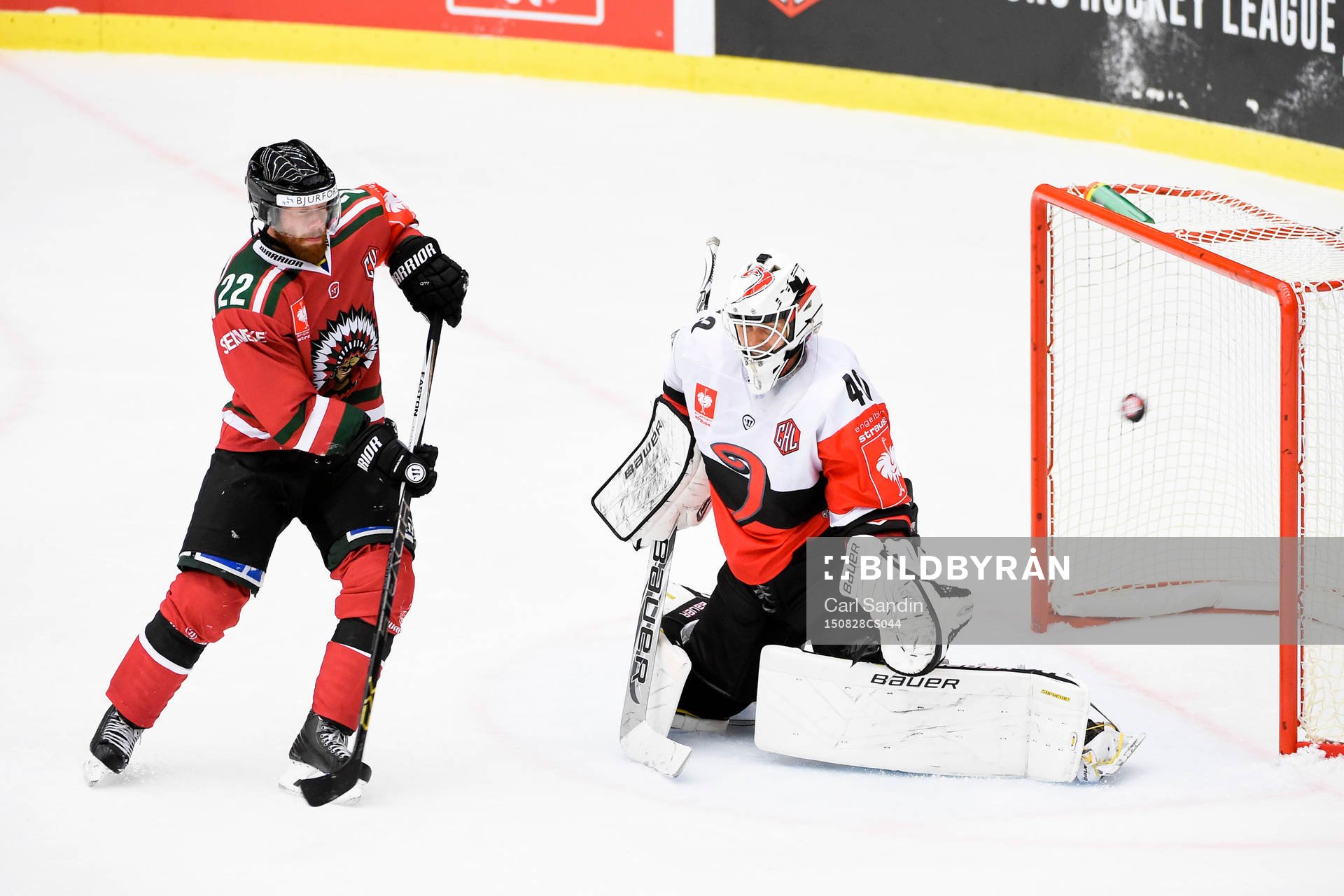 Frölundas Robin Figuren oroar framför Jyväskyläs