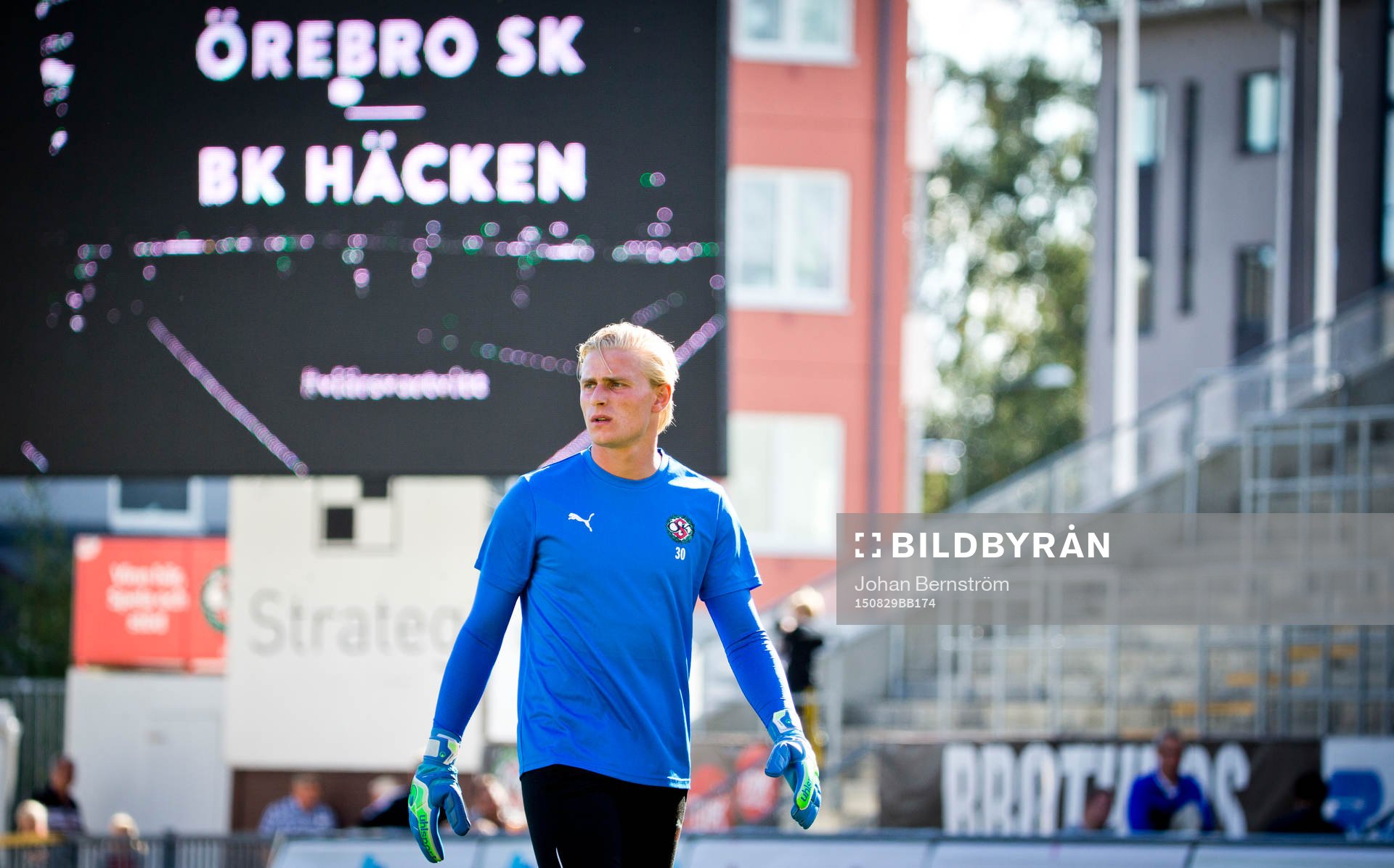 Örebros målvakt Jacob Rinne står i mål från start