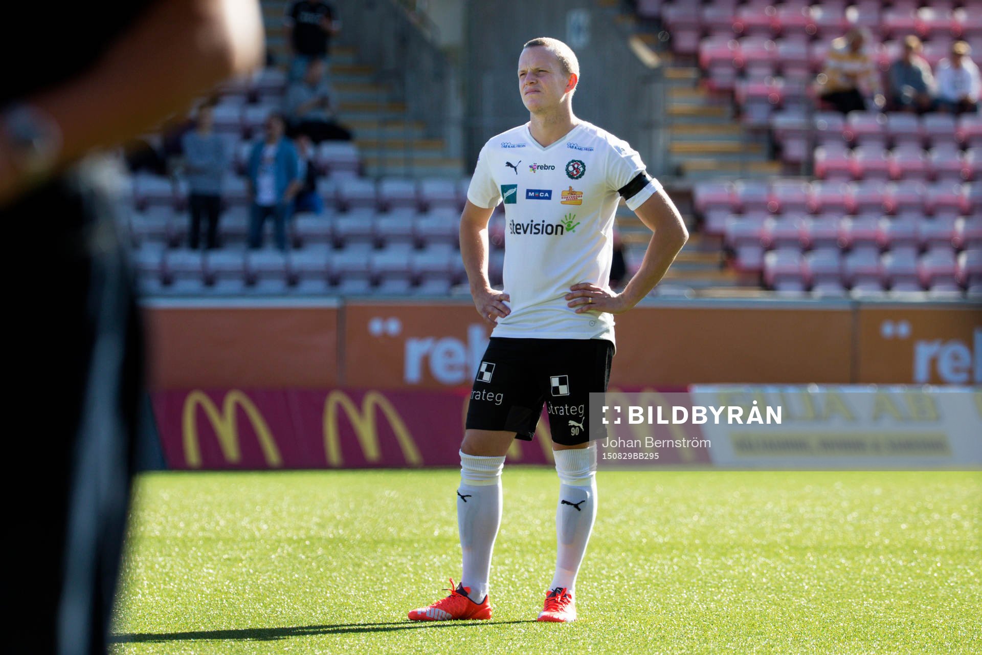 Örebros Daniel Gustavsson deppar