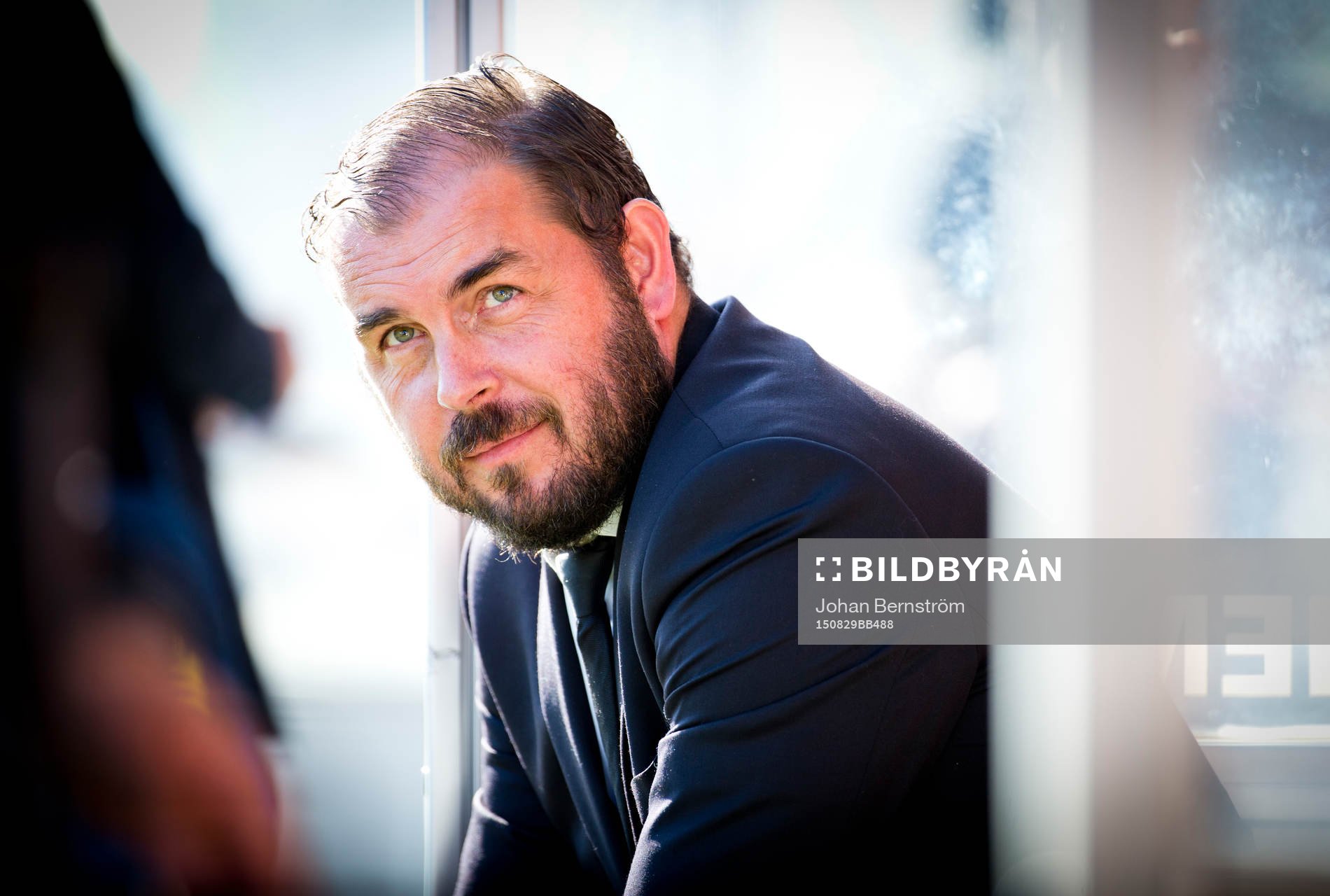Örebros tränare Alexander Axén ser glad ut
