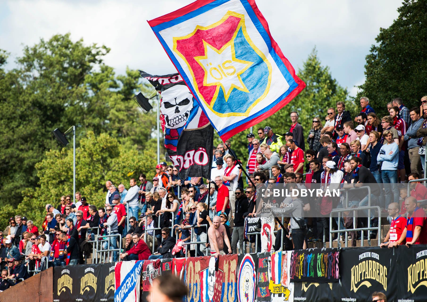 Örgrytes fans med tifo
