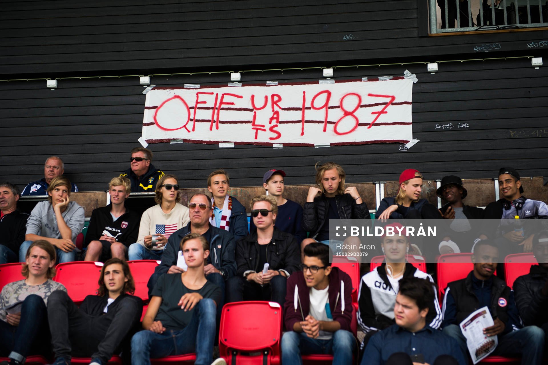 Qvidings fans med tifo