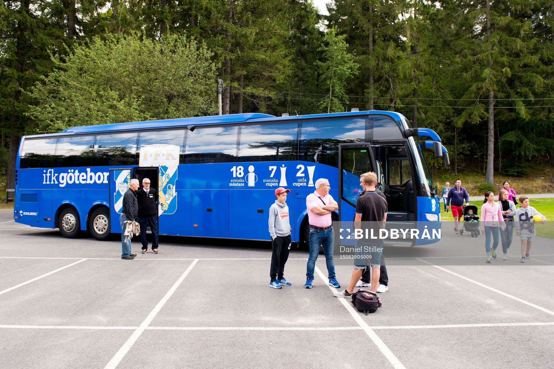 IFKs buss under en träning med  IFK Göteborg den 29 augusti 2015 i Göteborg.