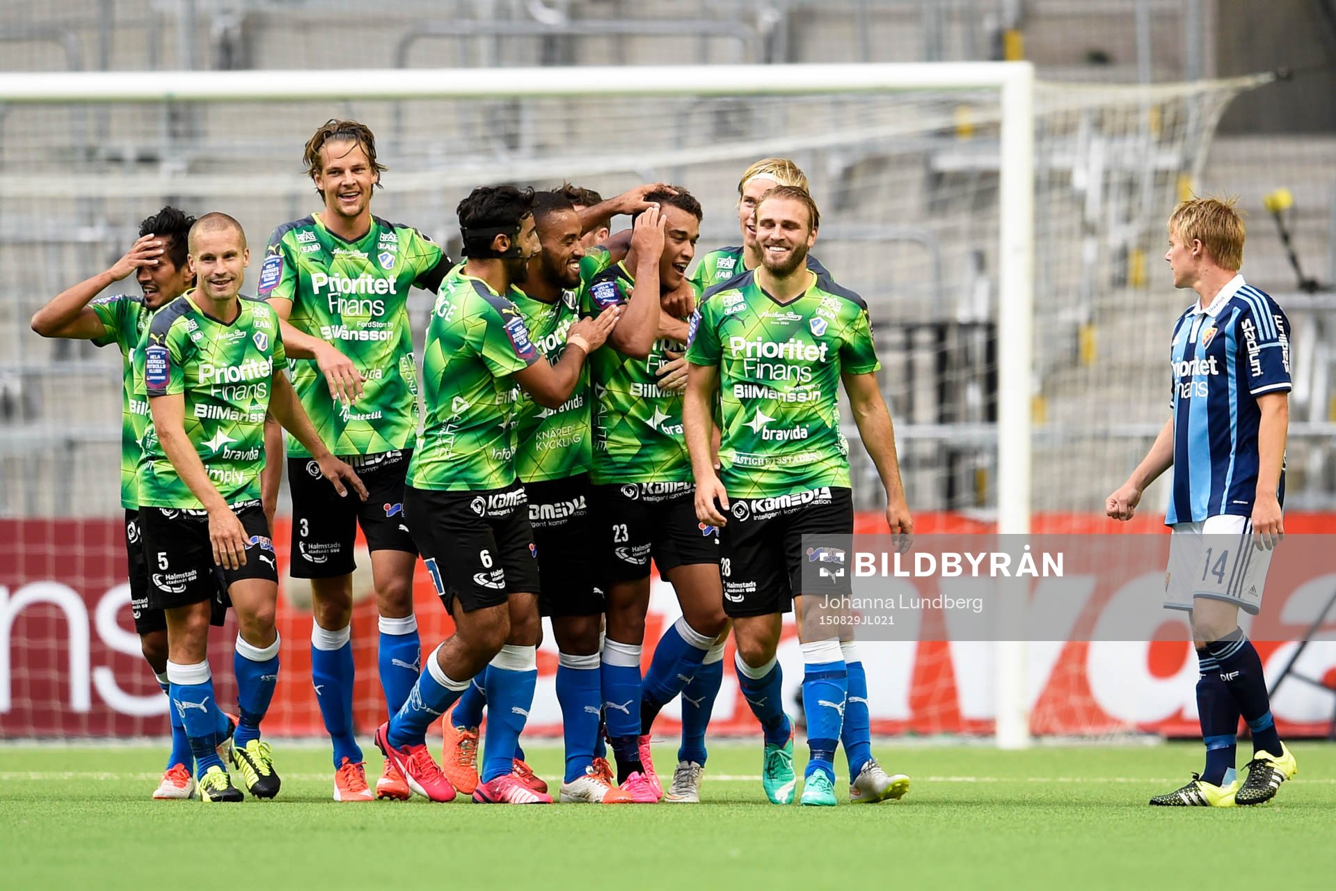 Halmstads Matthew Rusike jublar
