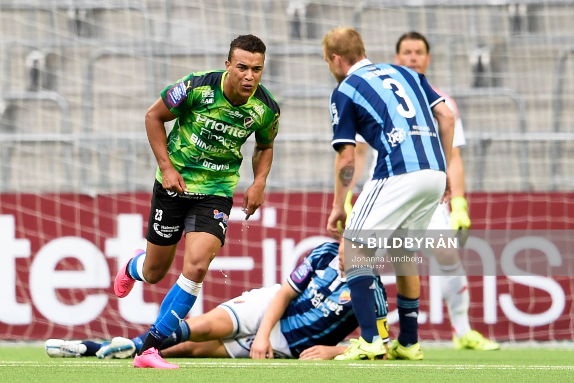 Halmstads Matthew Rusike jublar